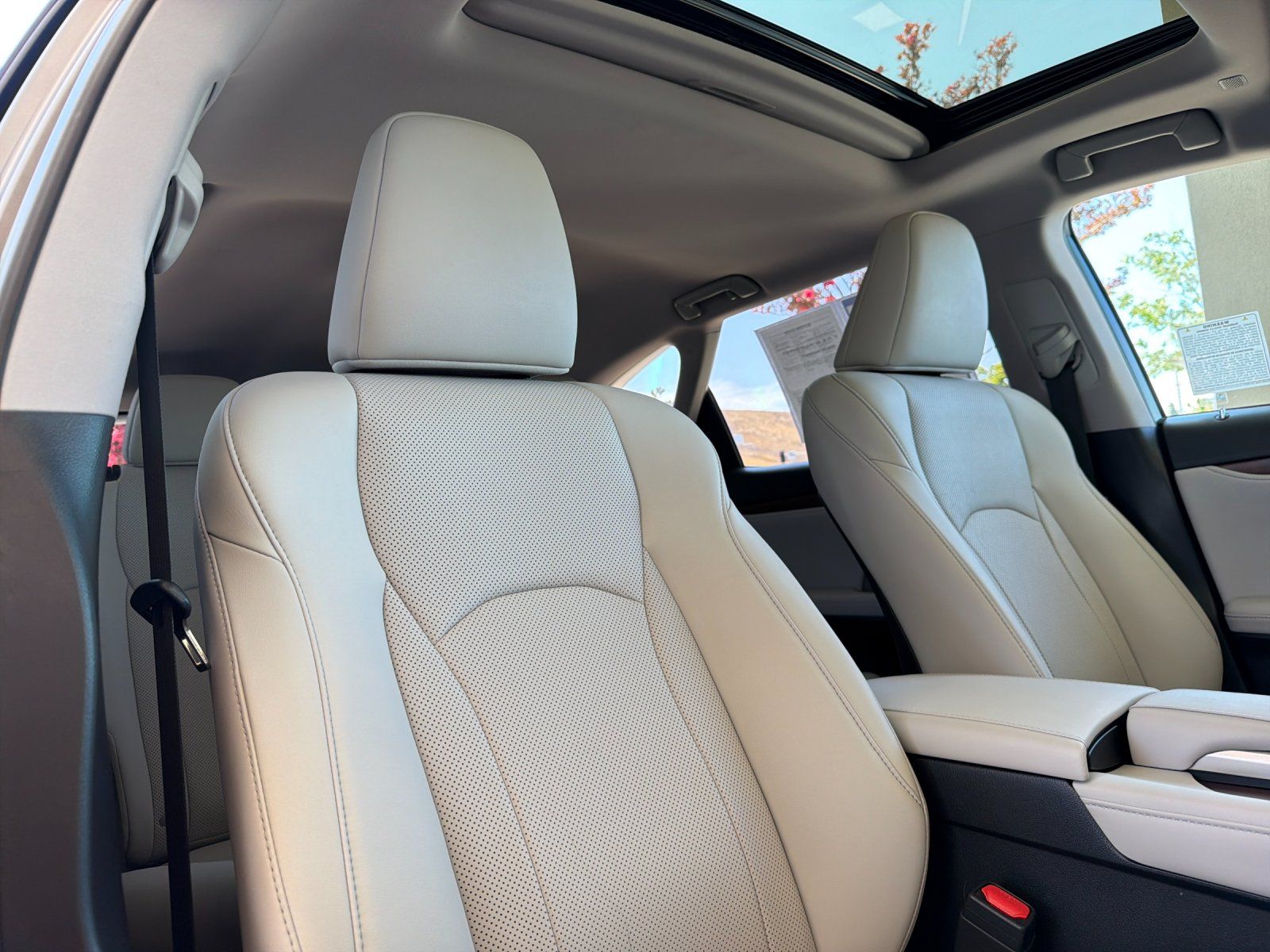 2021 Lexus RX 350L — full photo 17 of 28