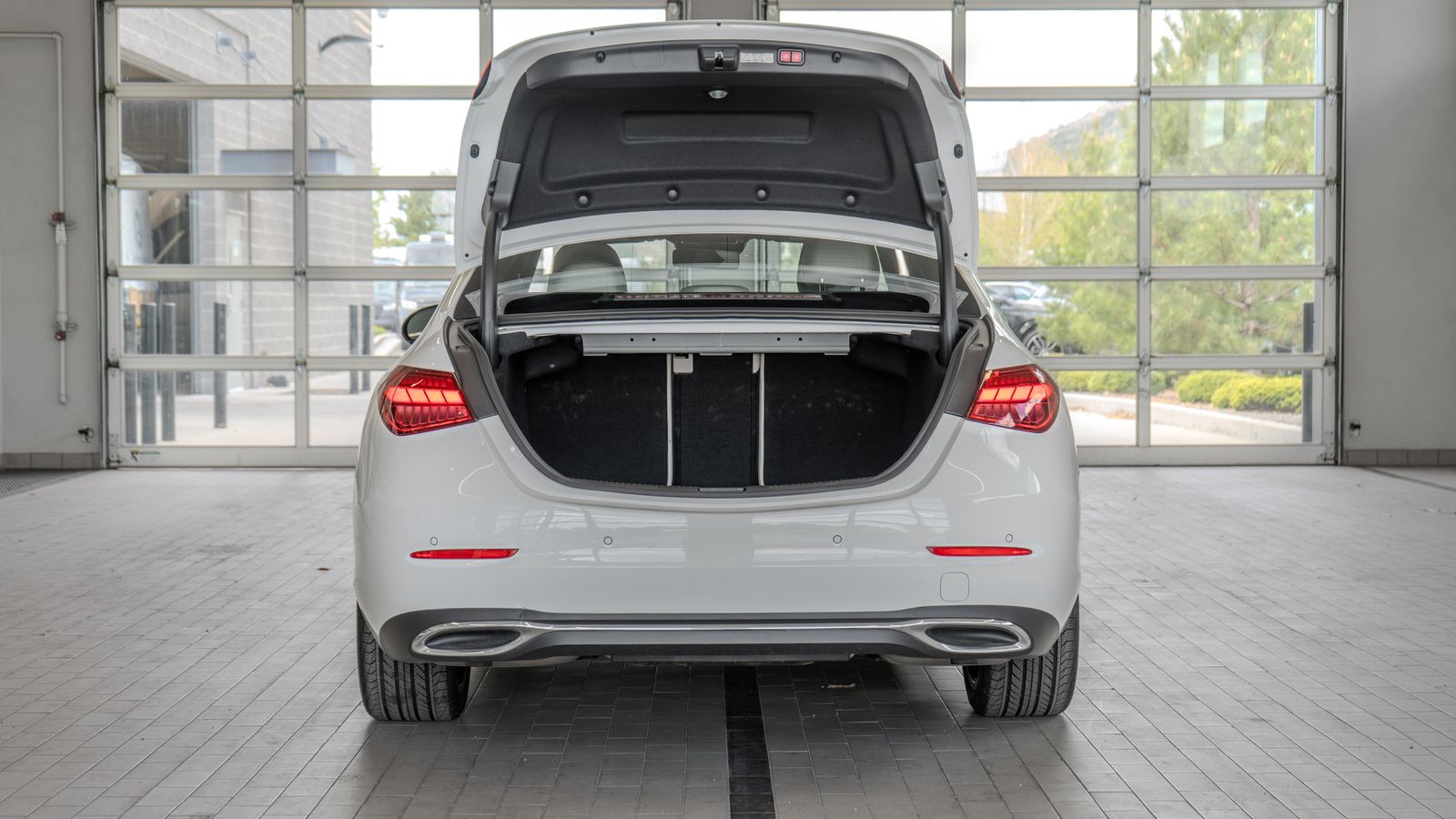 2025 Mercedes-Benz C-Class C 300 — full photo 16 of 35