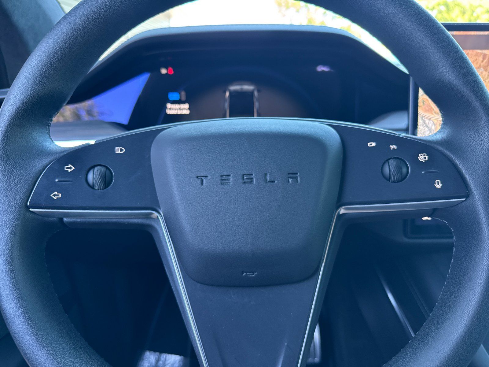 2024 Tesla Model X Base — full photo 23 of 29