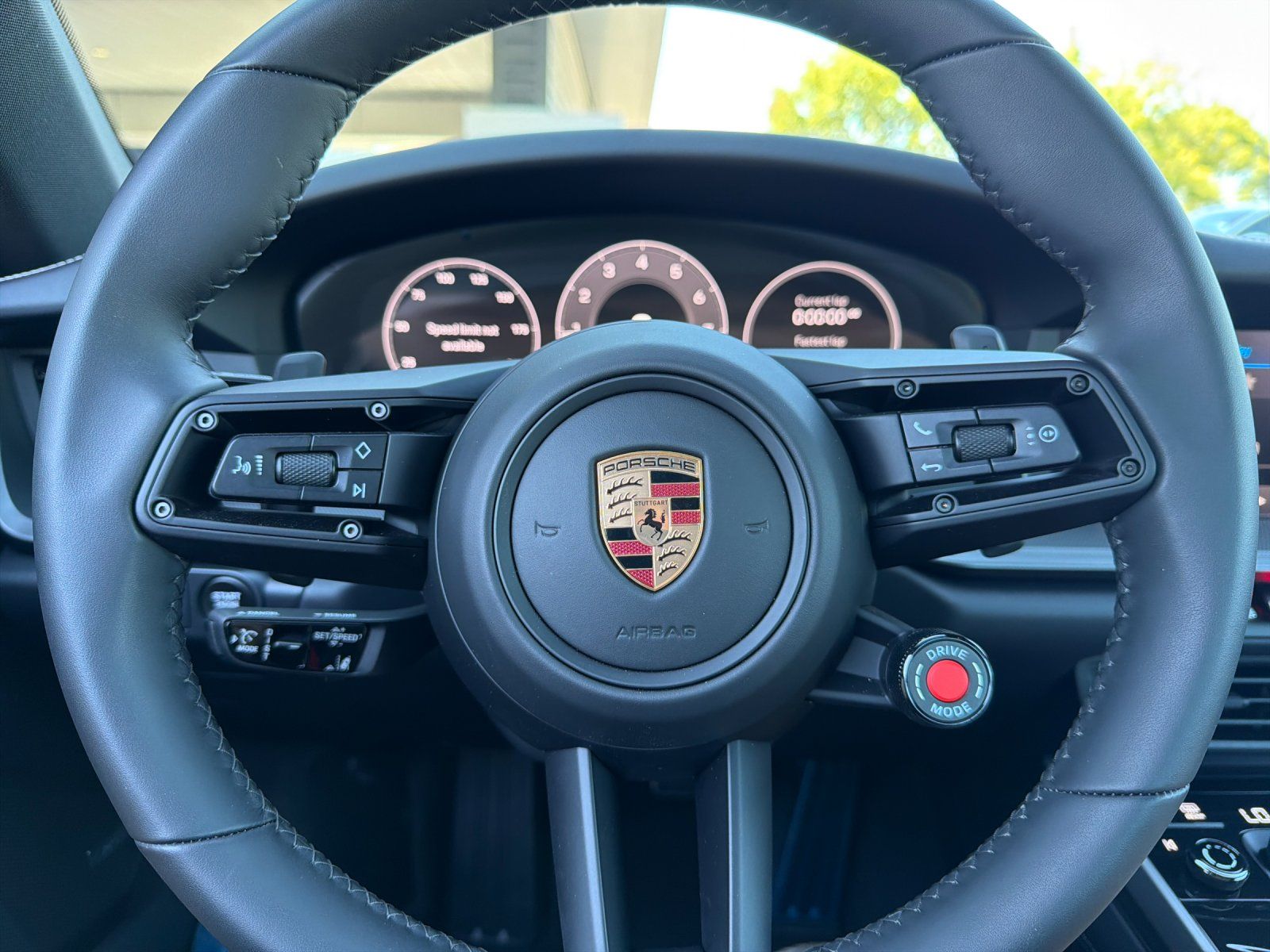 2025 Porsche 911 Carrera S — full photo 21 of 26