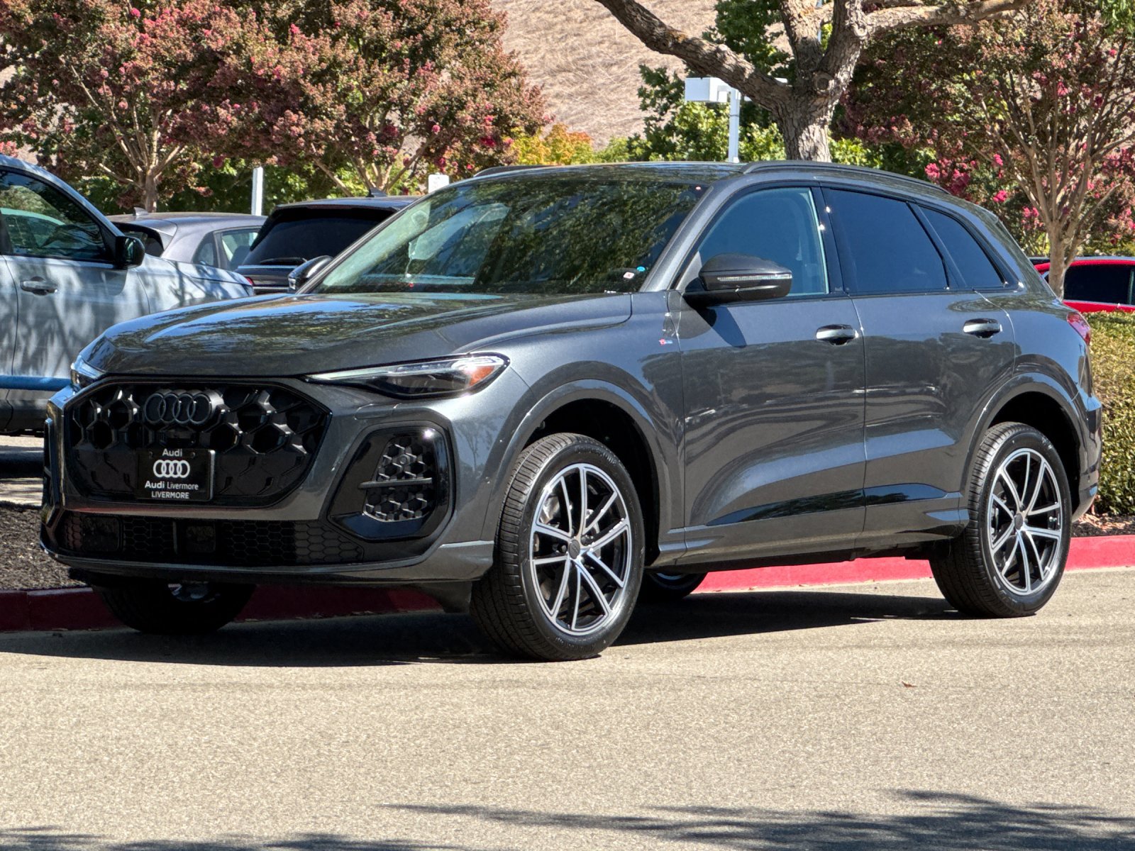 2026 Audi Q5 2.0T Premium Plus — photo 1 of 30