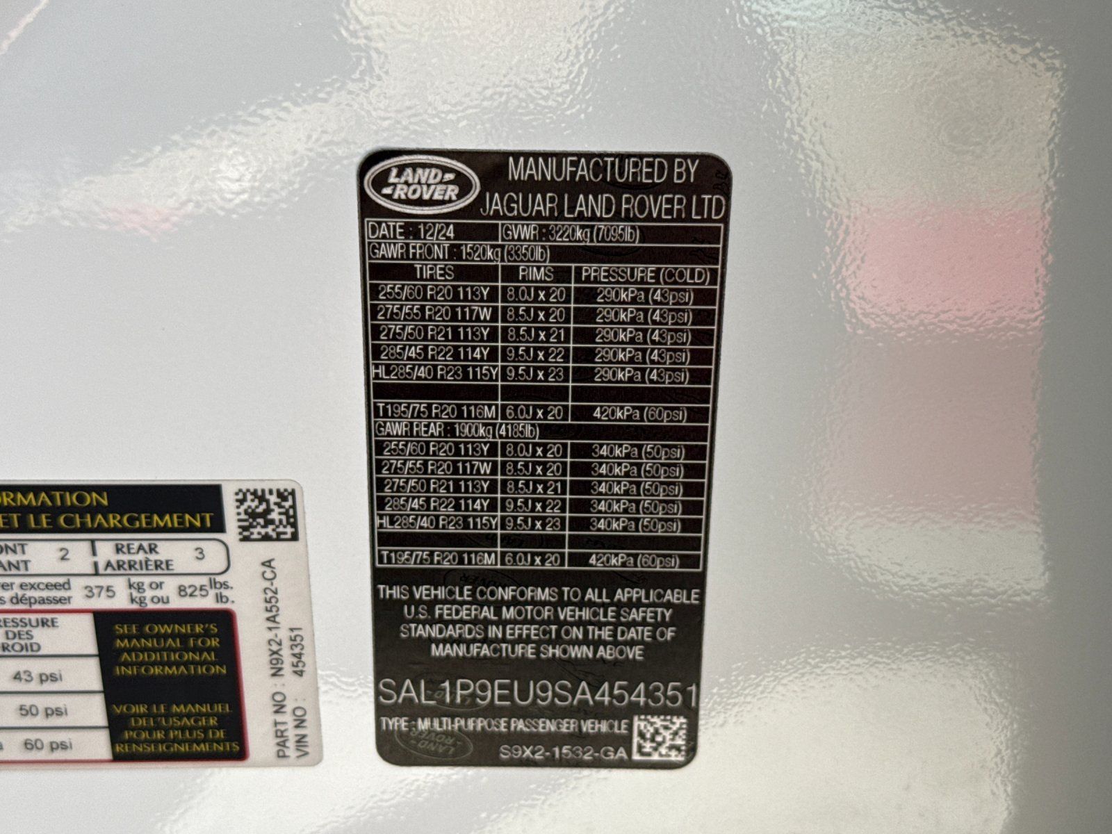 2025 Land Rover Range Rover Sport SE — full photo 29 of 29
