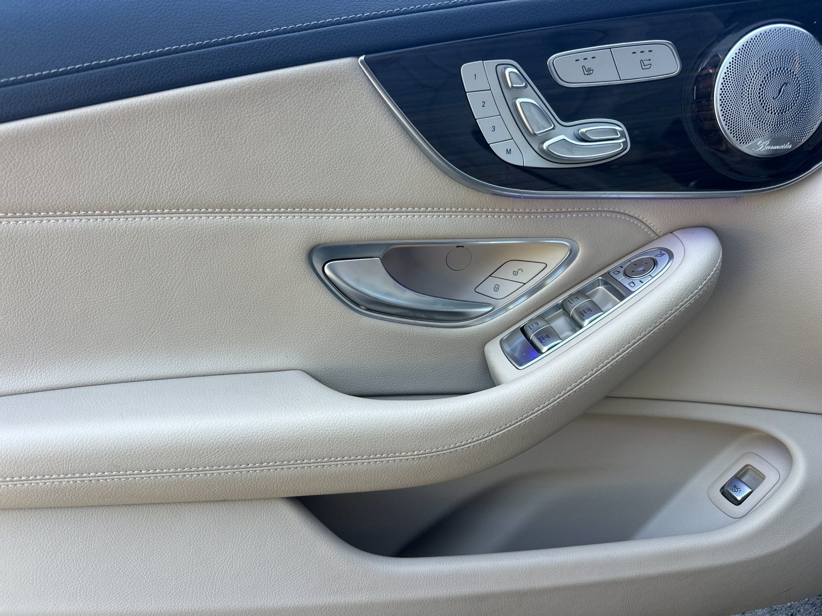 2022 Mercedes-Benz C-Class C 300 — foto completa 14 de 28