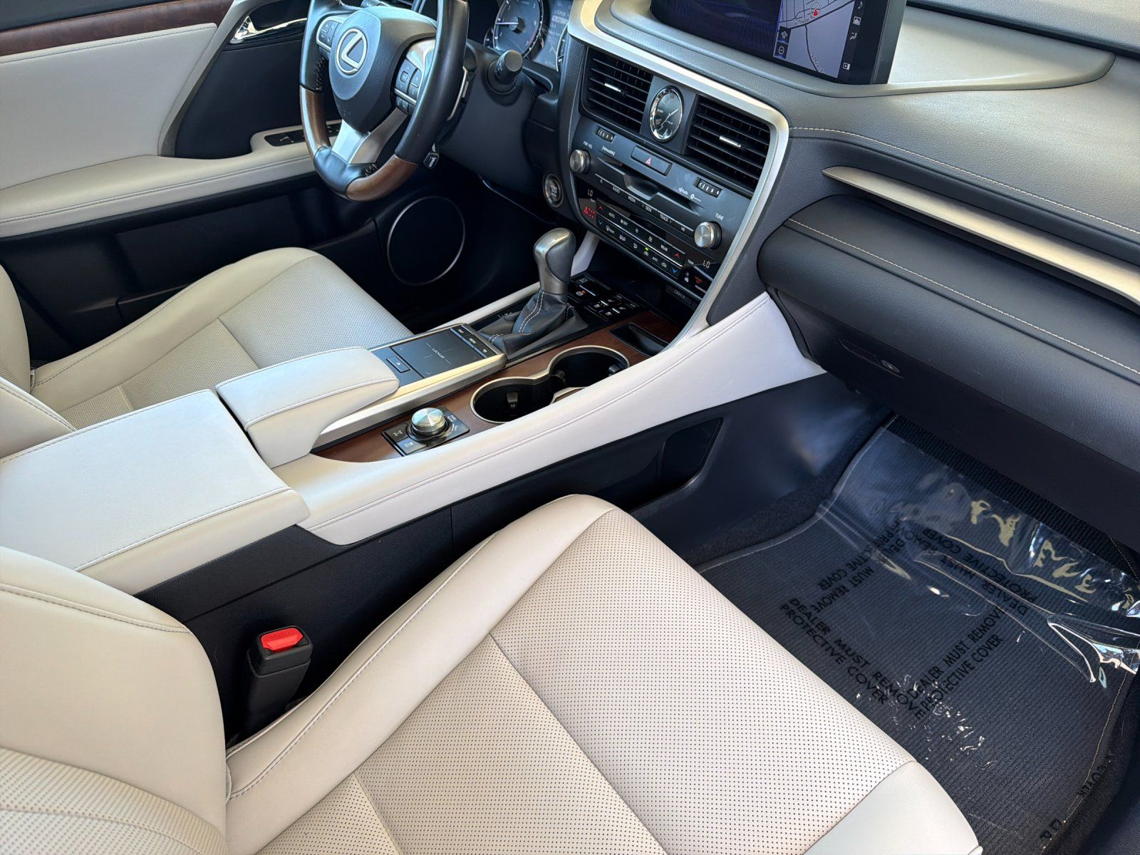 2021 Lexus RX 350L — full photo 16 of 28