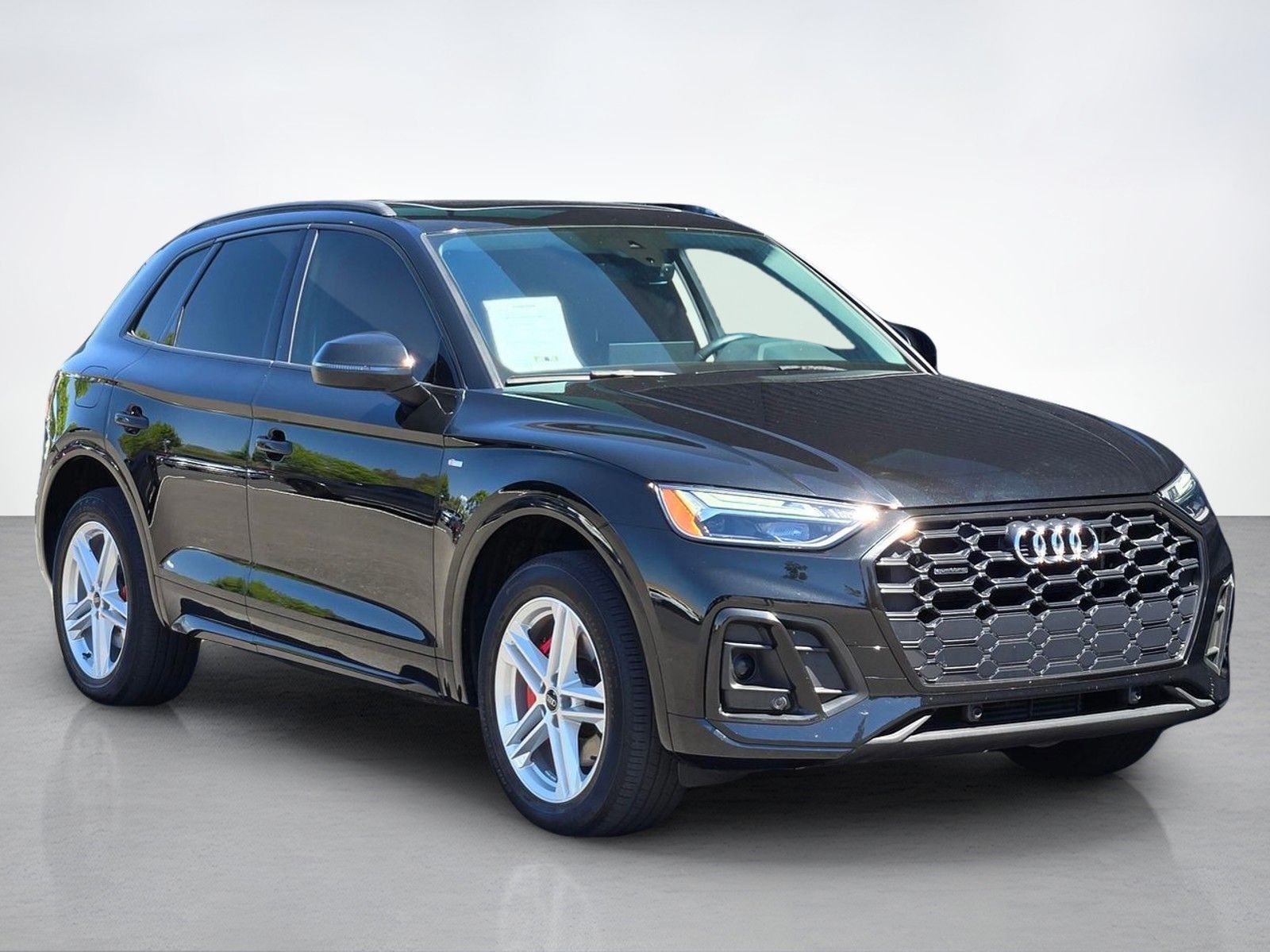 2023 Audi Q5 e 55 Premium — foto completa 8 de 45