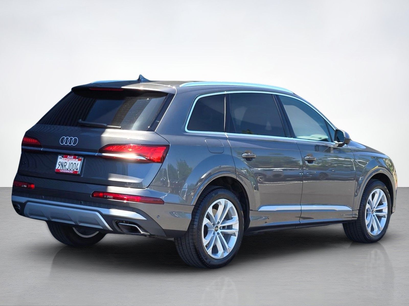 2025 Audi Q7 55 Premium Plus — full photo 6 of 45