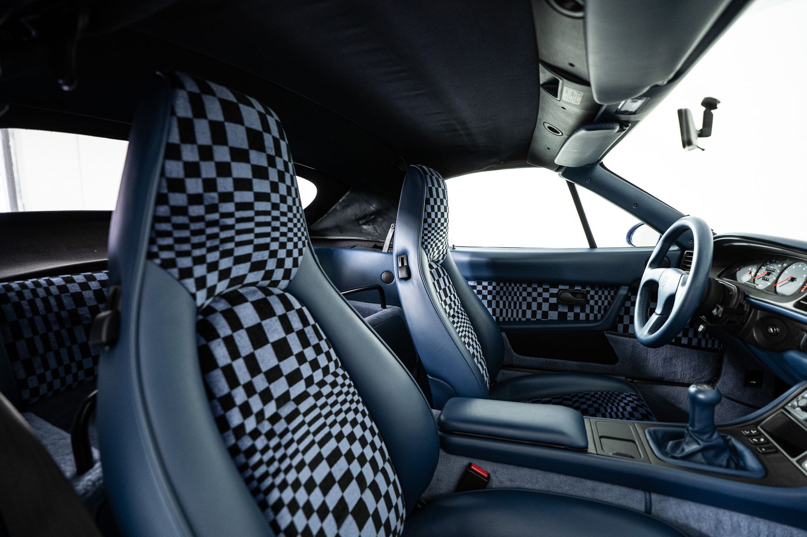 1992 Porsche 968 — full photo 41 of 57