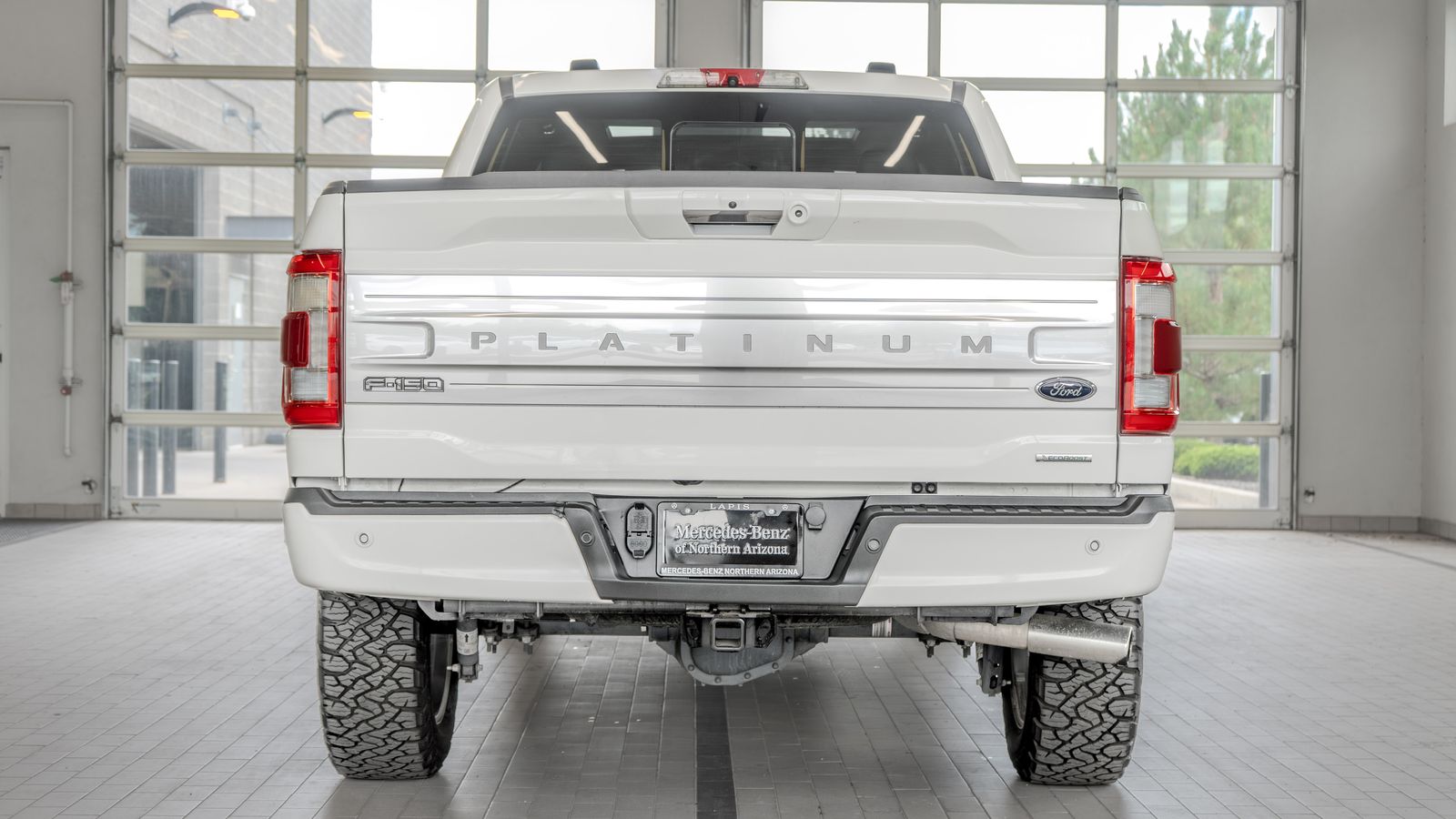 2022 Ford F-150 Platinum — full photo 14 of 33
