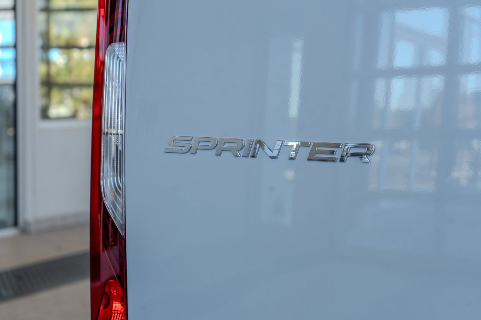 2025 Mercedes-Benz Sprinter 2500 Cargo 144 WB — full photo 17 of 34