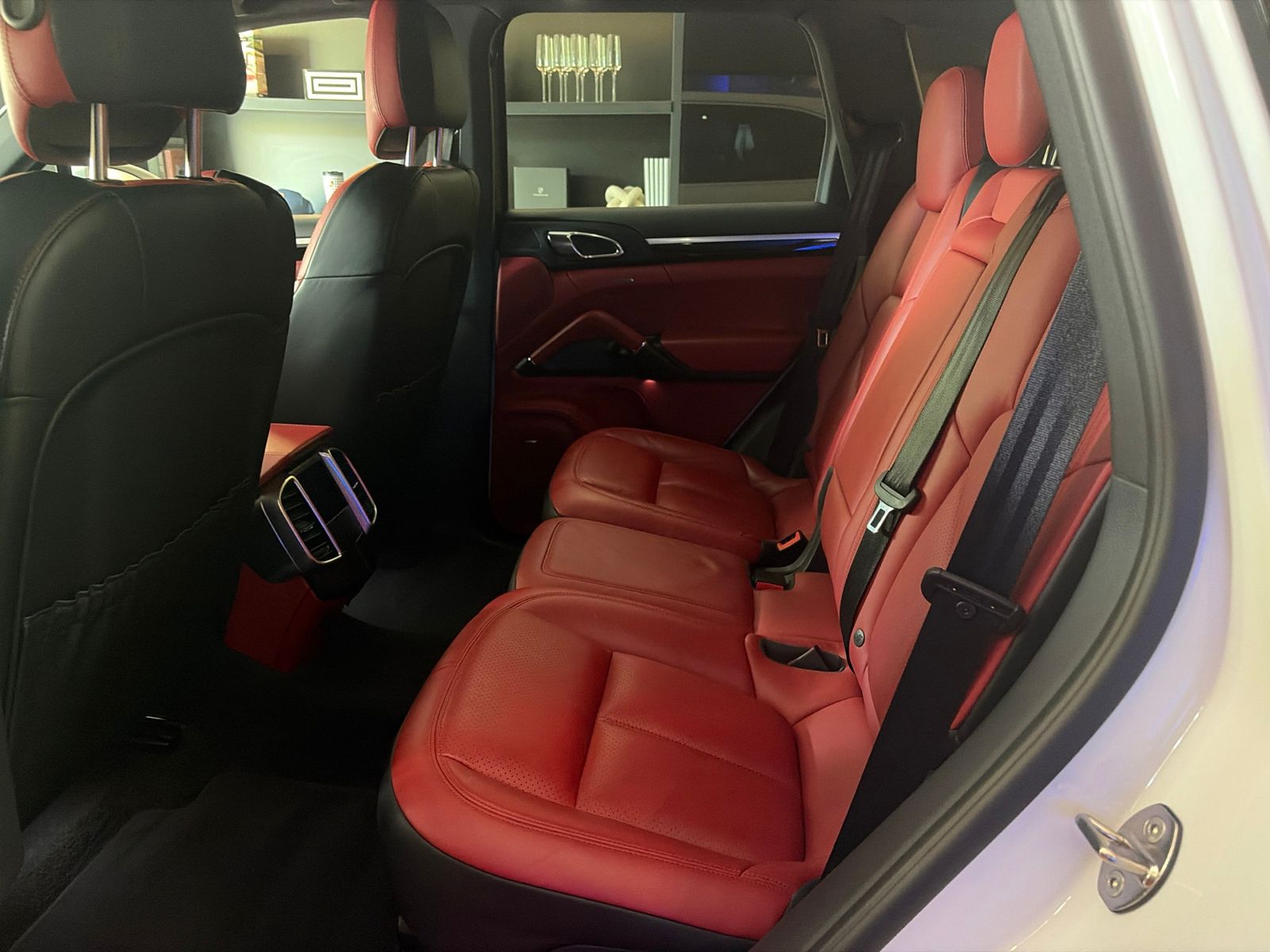 2016 Porsche Cayenne S — full photo 9 of 10