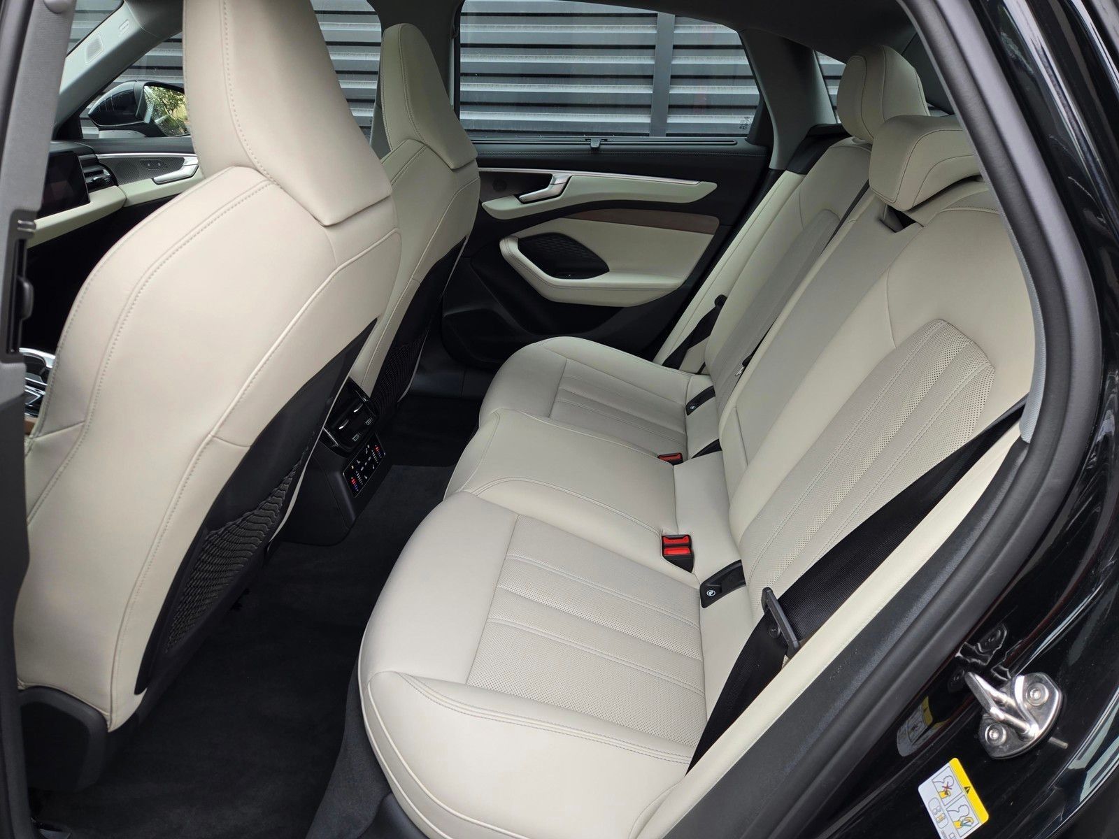 2026 Audi A6 Prestige — foto completa 10 de 45