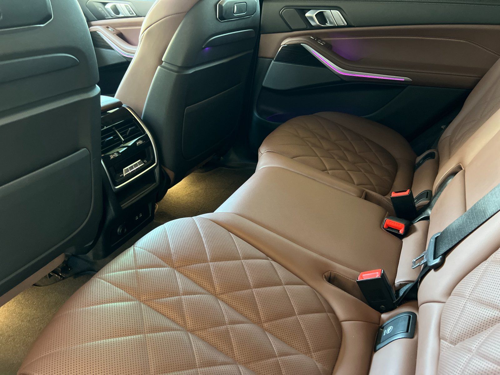 2023 BMW X7 xDrive40i — full photo 12 of 30