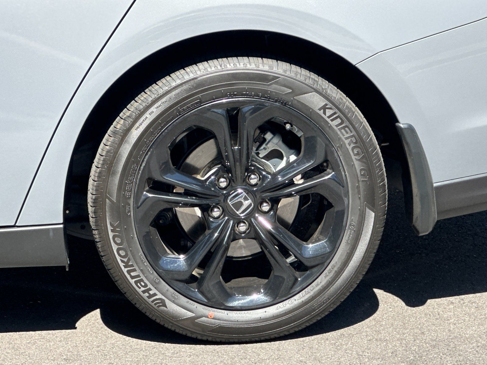 2025 Honda Accord SE — full photo 23 of 26