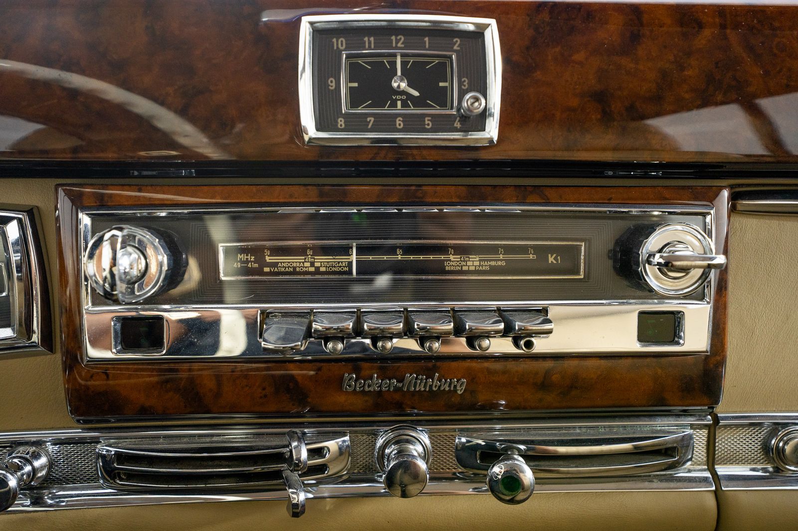 1953 Mercedes-Benz 300-Class — foto completa 26 de 100