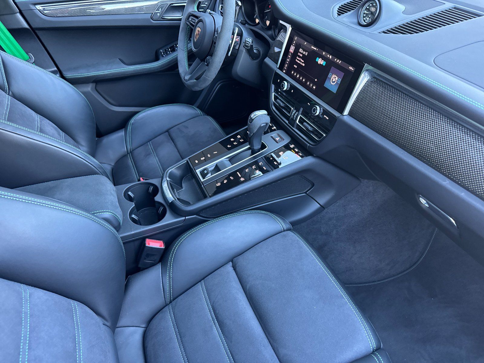 2026 Porsche Macan GTS — foto completa 16 de 29