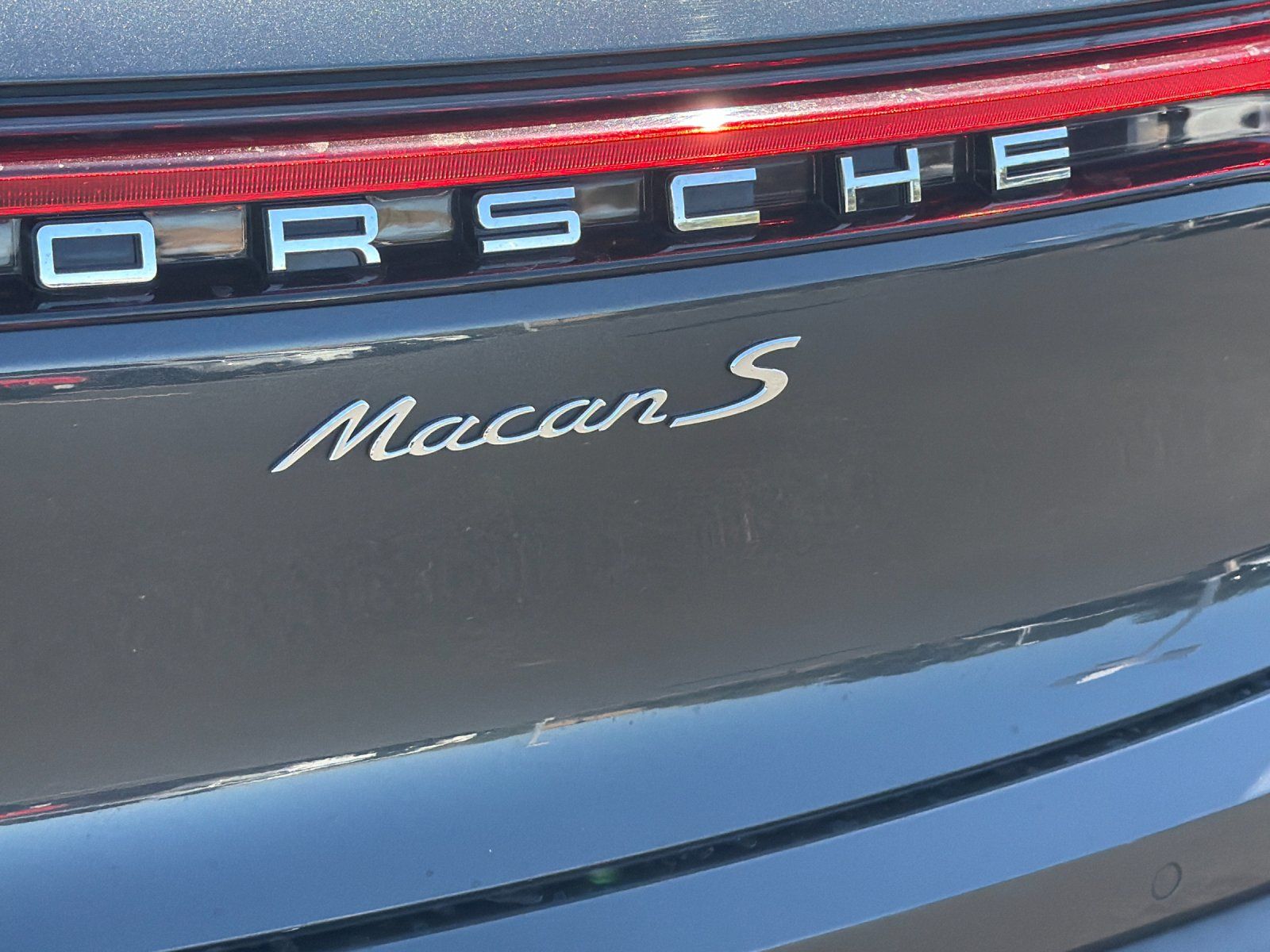 2024 Porsche Macan S — foto completa 26 de 27