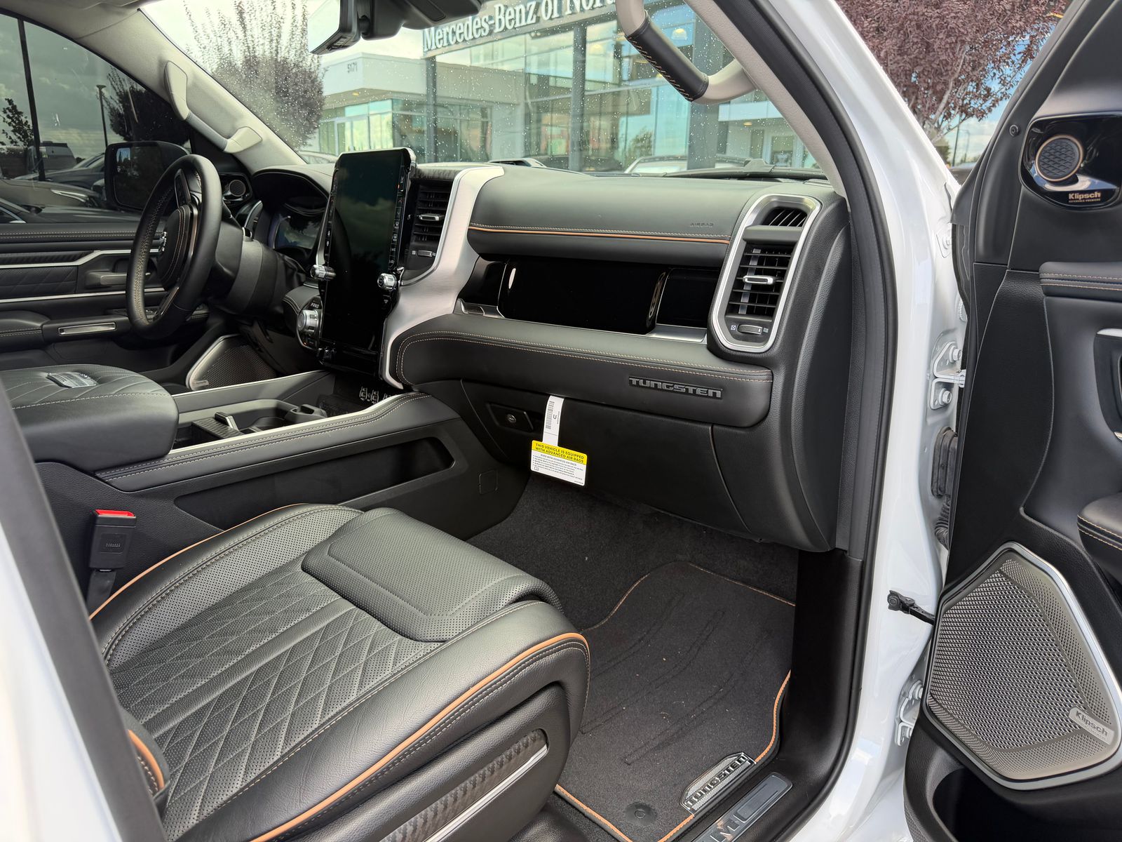2026 Ram 1500 Tungsten — full photo 5 of 8