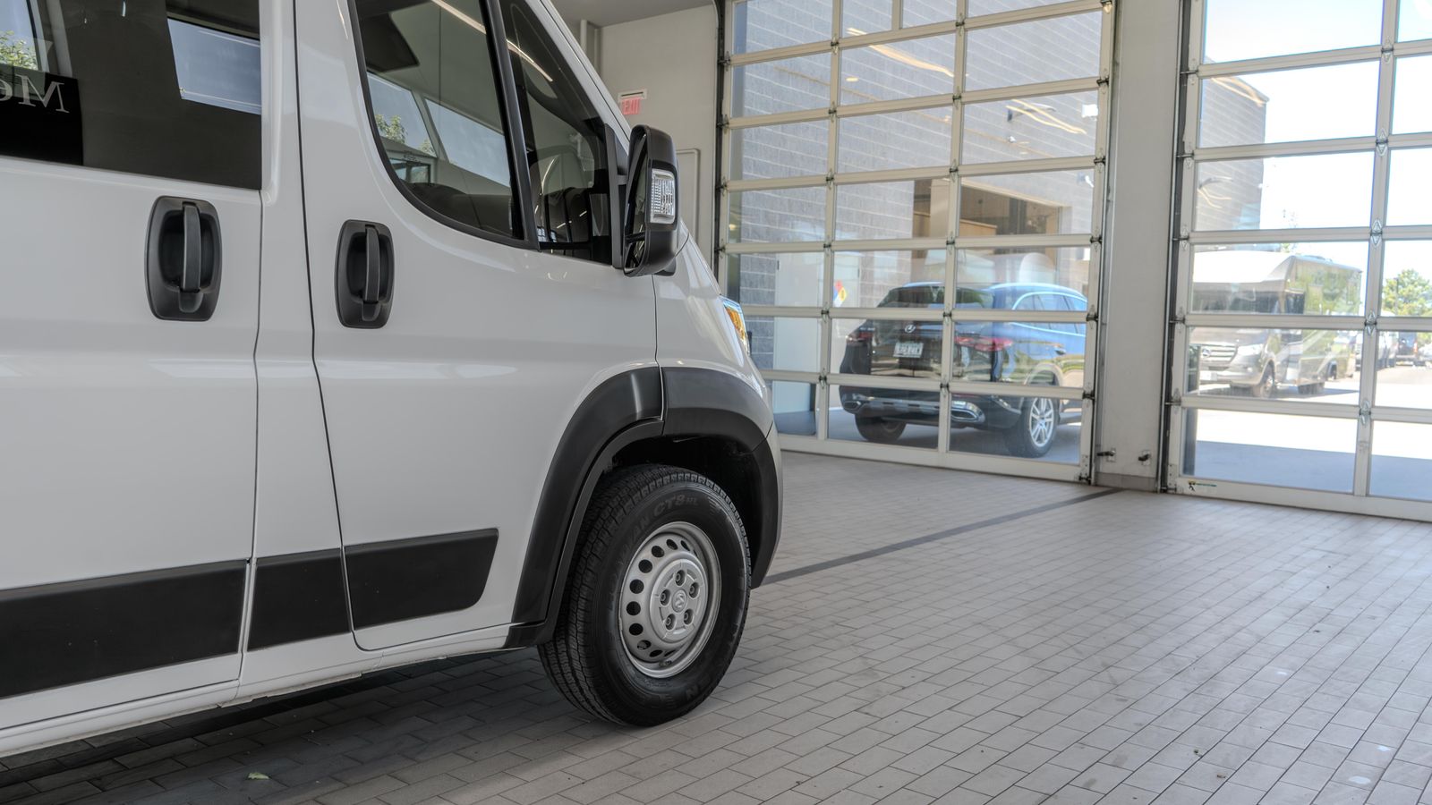 2024 Ram ProMaster 3500 High Roof — foto completa 32 de 36