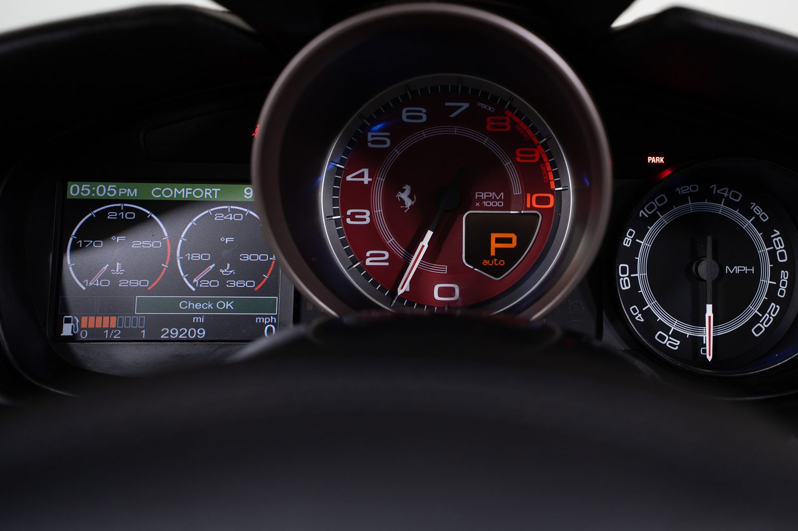 2012 Ferrari California — full photo 16 of 38