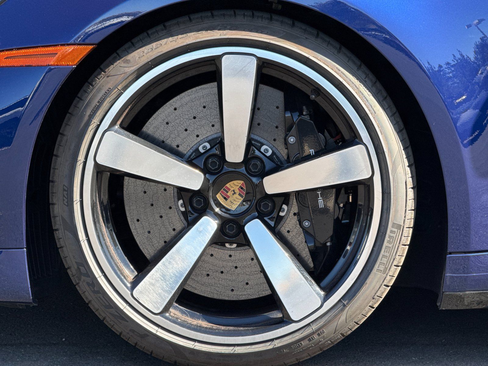 2025 Porsche 911 Turbo S — foto completa 27 de 29