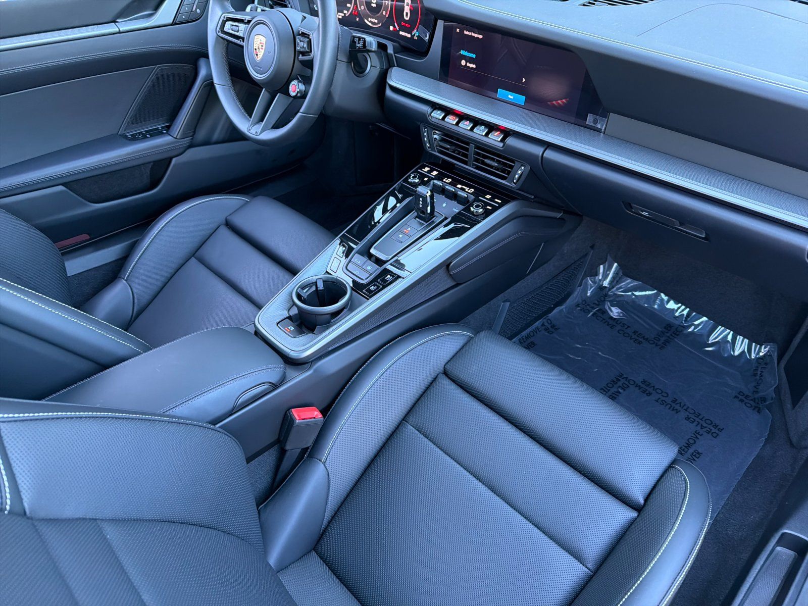 2025 Porsche 911 Carrera S — full photo 14 of 26