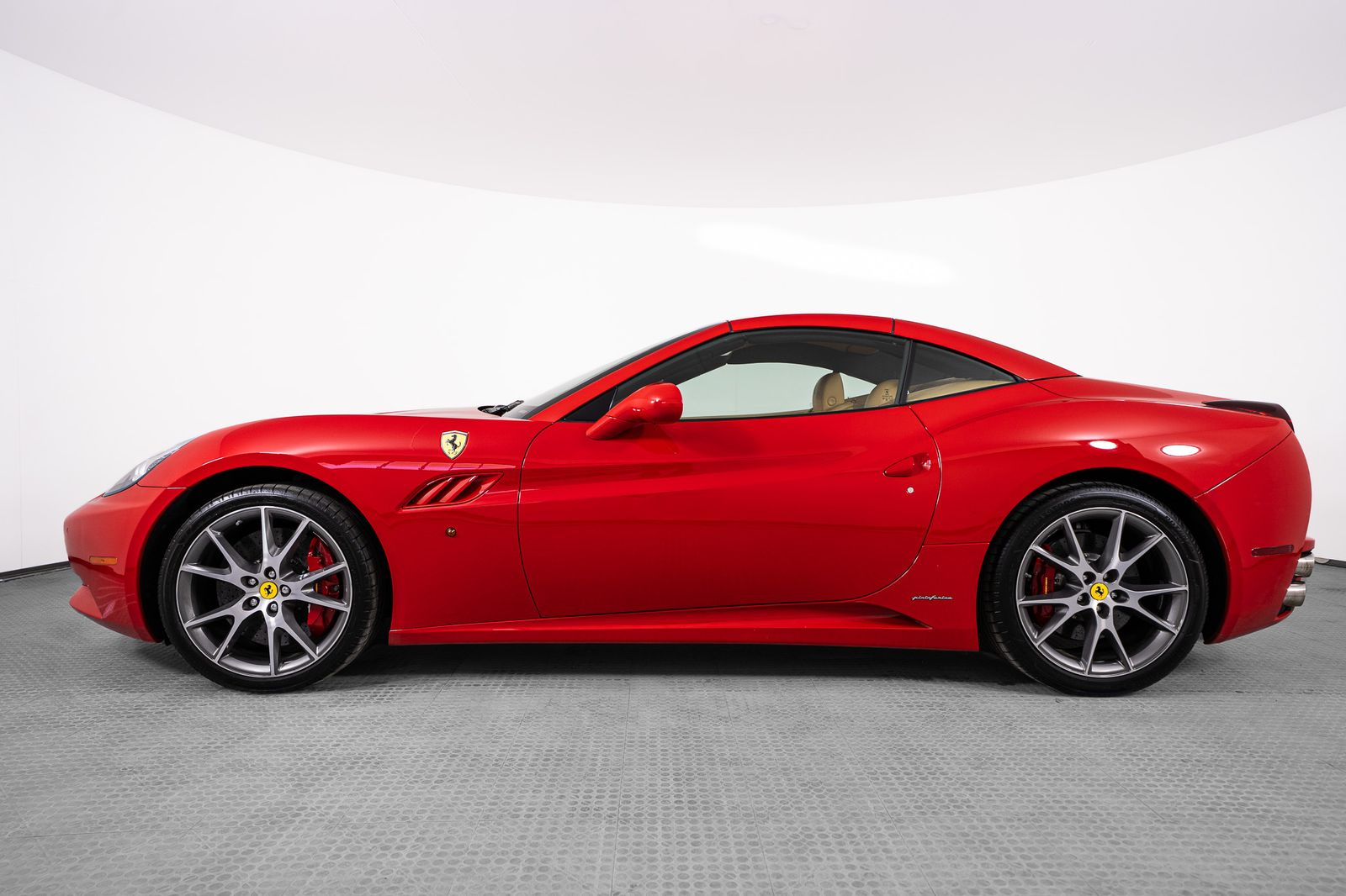 2012 Ferrari California — full photo 33 of 38