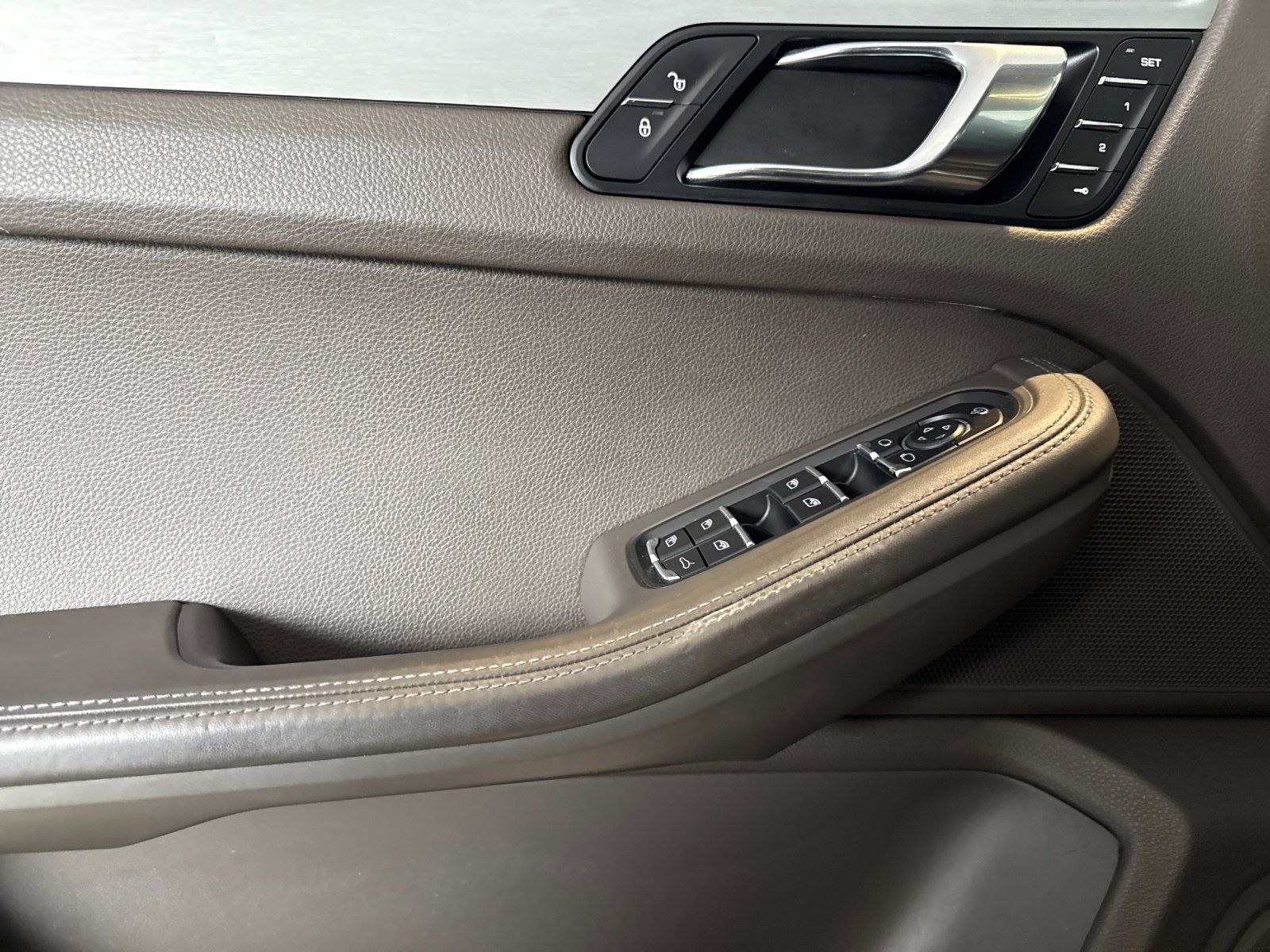 2017 Porsche Macan S — foto completa 11 de 29