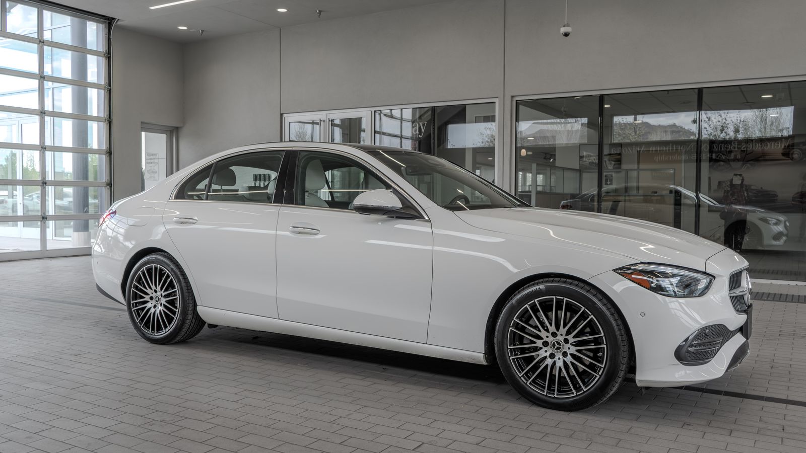 2025 Mercedes-Benz C-Class C 300 — foto completa 12 de 35