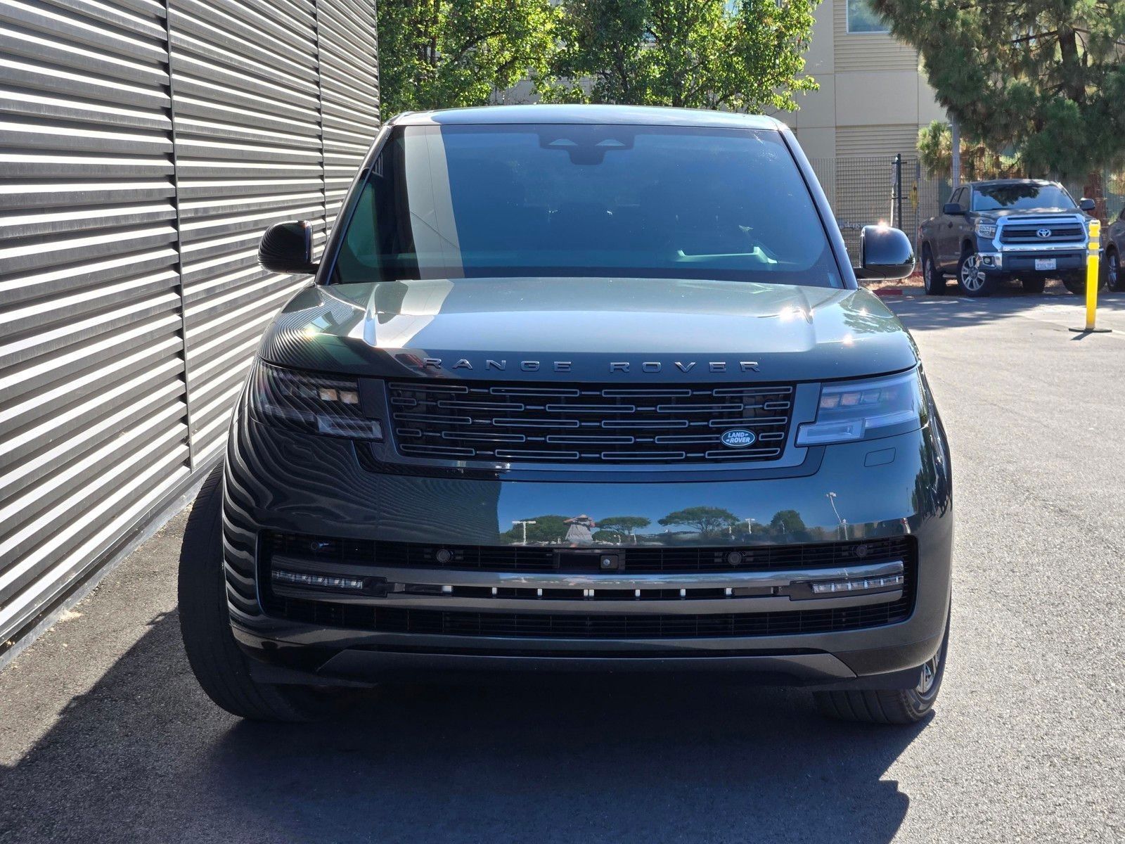 2024 Land Rover Range Rover Autobiography — full photo 3 of 46