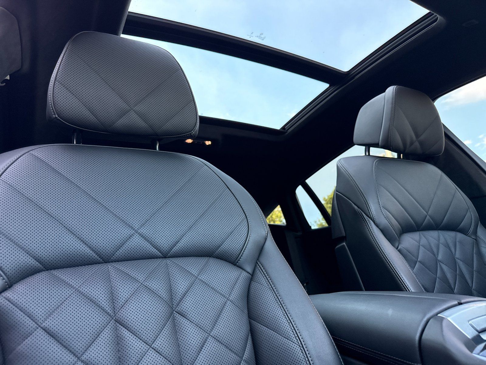 2024 BMW X6 xDrive40i — foto completa 16 de 28