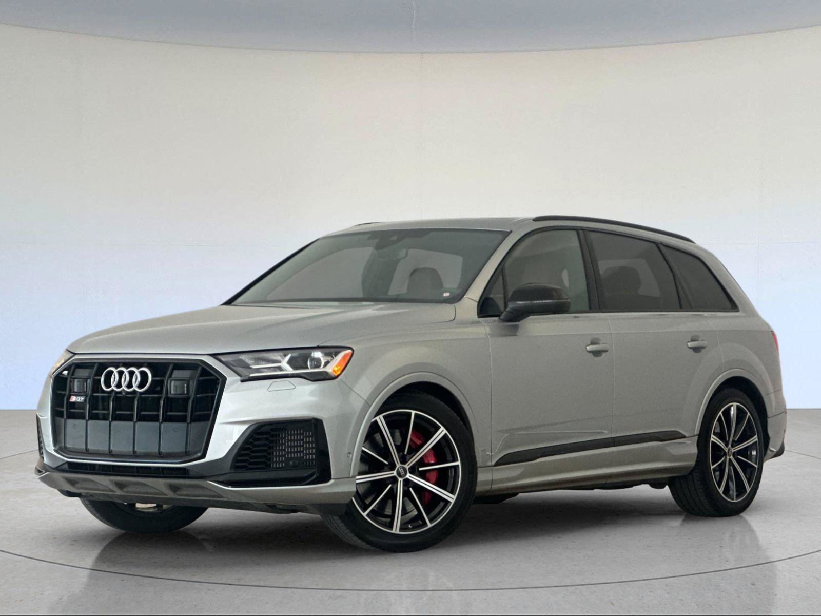 2023 Audi SQ7 Premium Plus — full photo 1 of 28