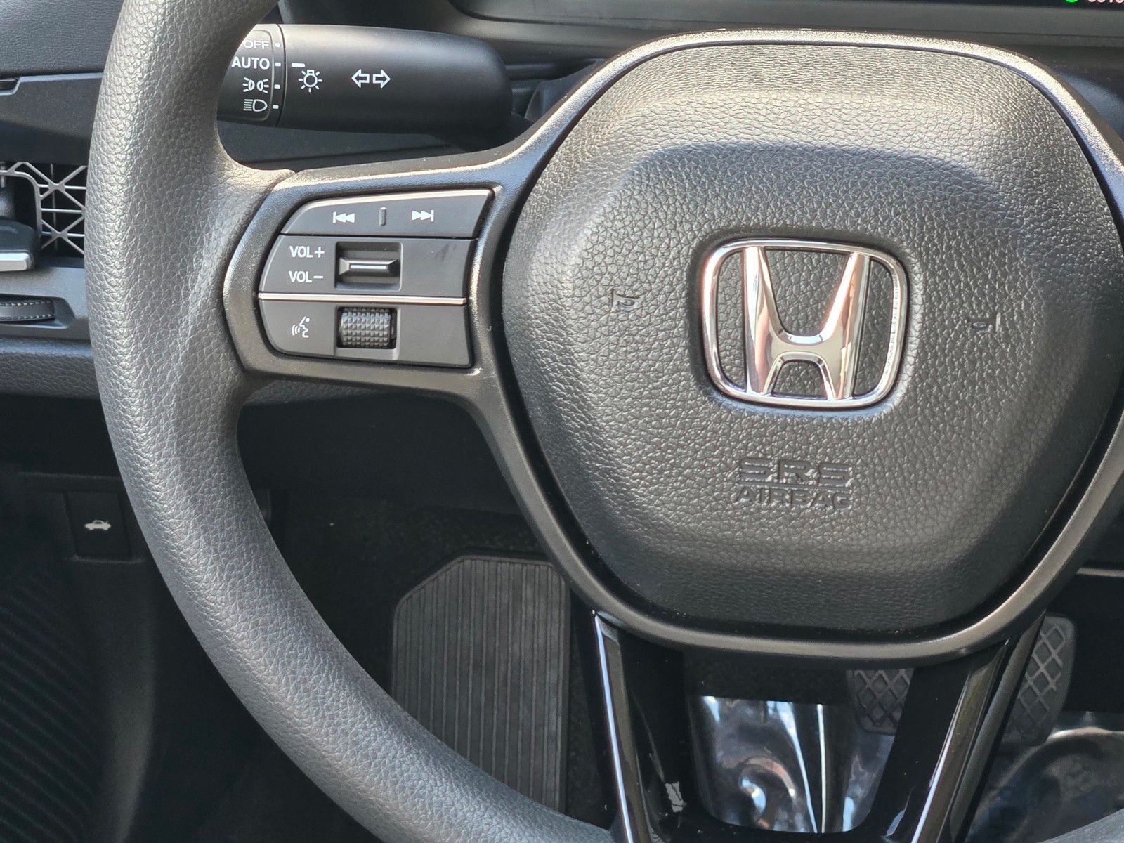 2025 Honda Accord SE — foto completa 16 de 28
