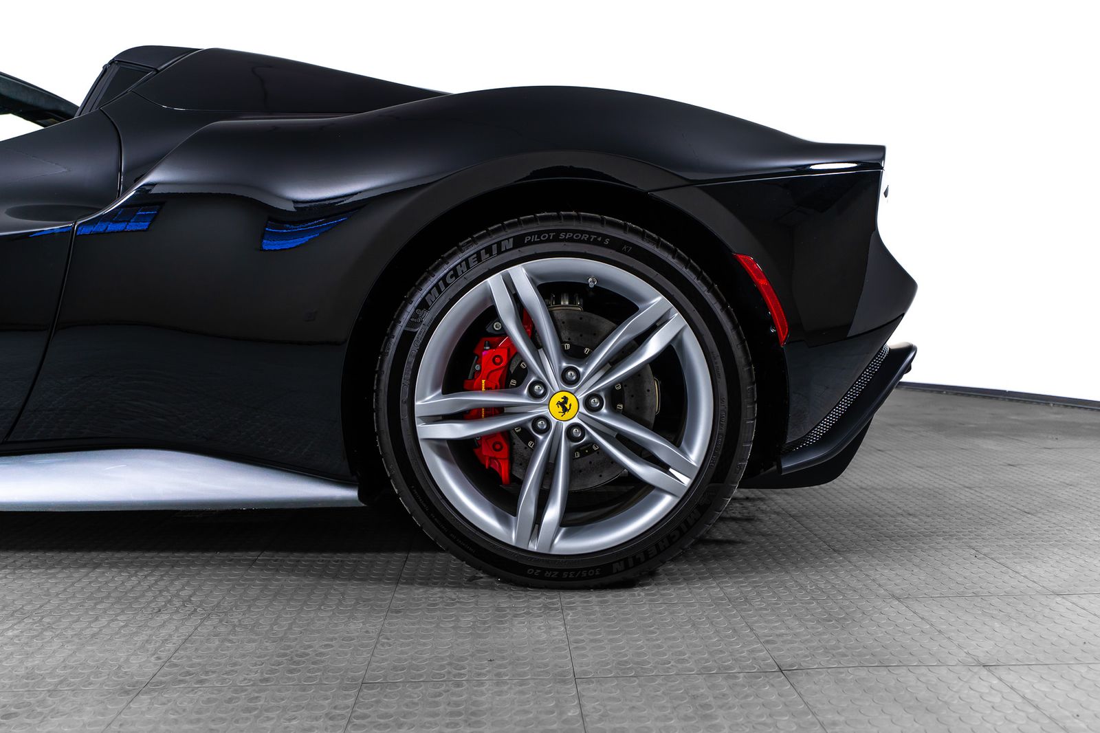 2024 Ferrari 296 GTS — full photo 14 of 46