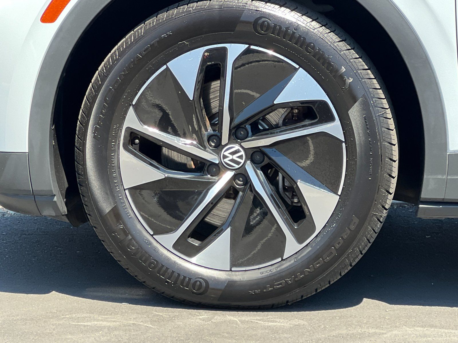 2022 Volkswagen ID.4 Pro — foto completa 25 de 28