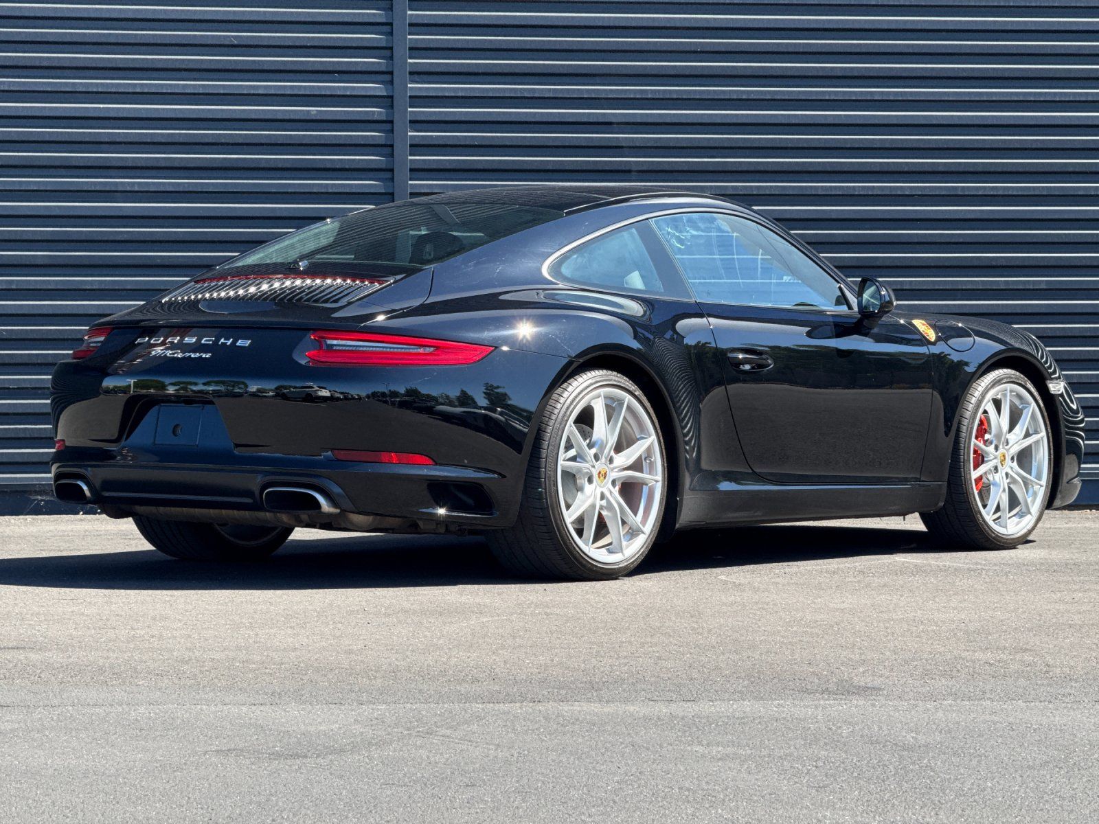 2017 Porsche 911 Carrera — full photo 8 of 28