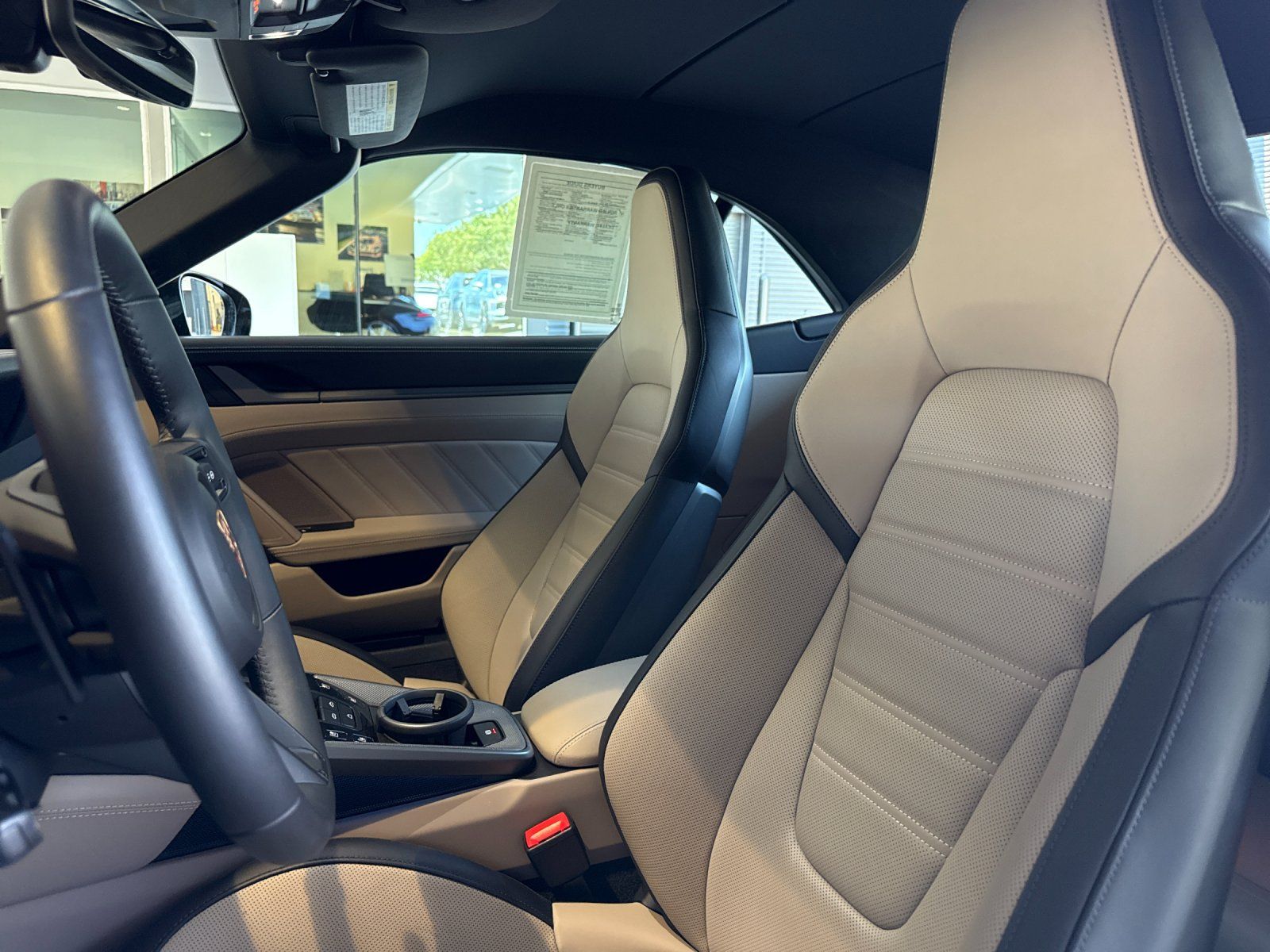 2025 Porsche 911 Carrera S — full photo 4 of 29