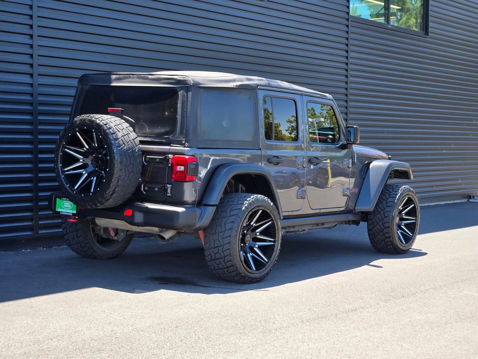 2020 Jeep Wrangler Unlimited Rubicon — full photo 6 of 45