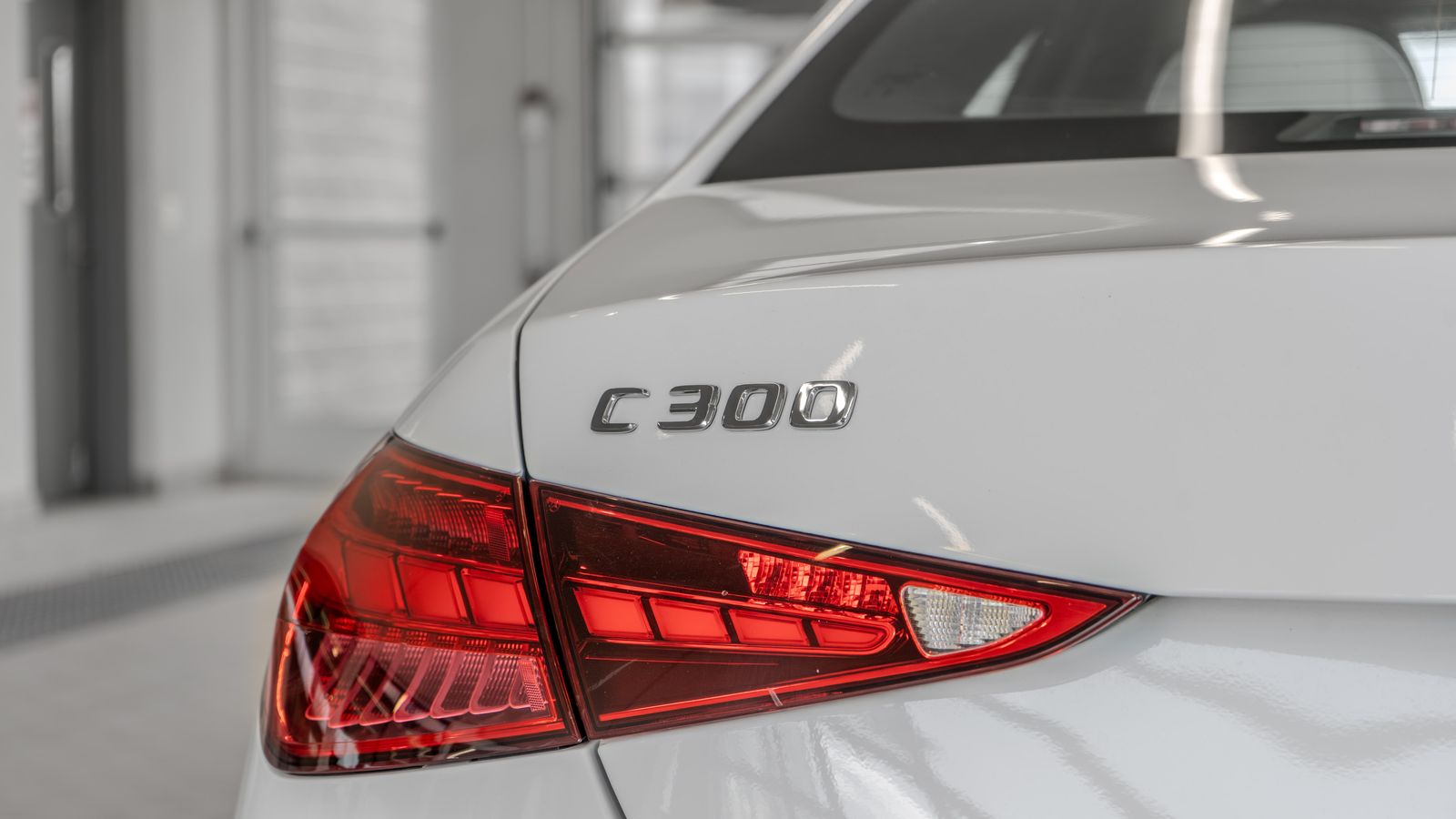 2025 Mercedes-Benz C-Class C 300 — full photo 22 of 35
