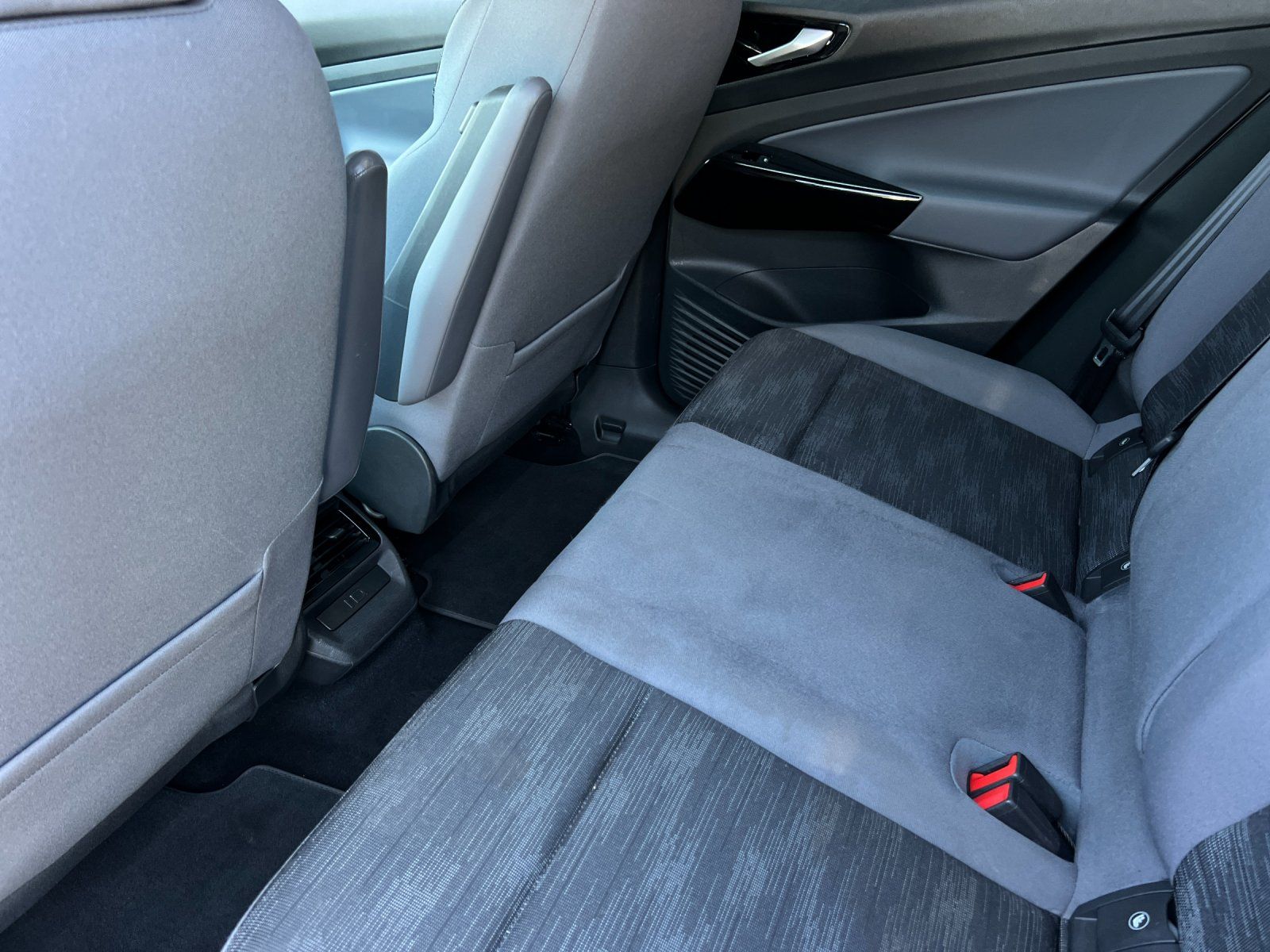 2022 Volkswagen ID.4 Pro — foto completa 12 de 28