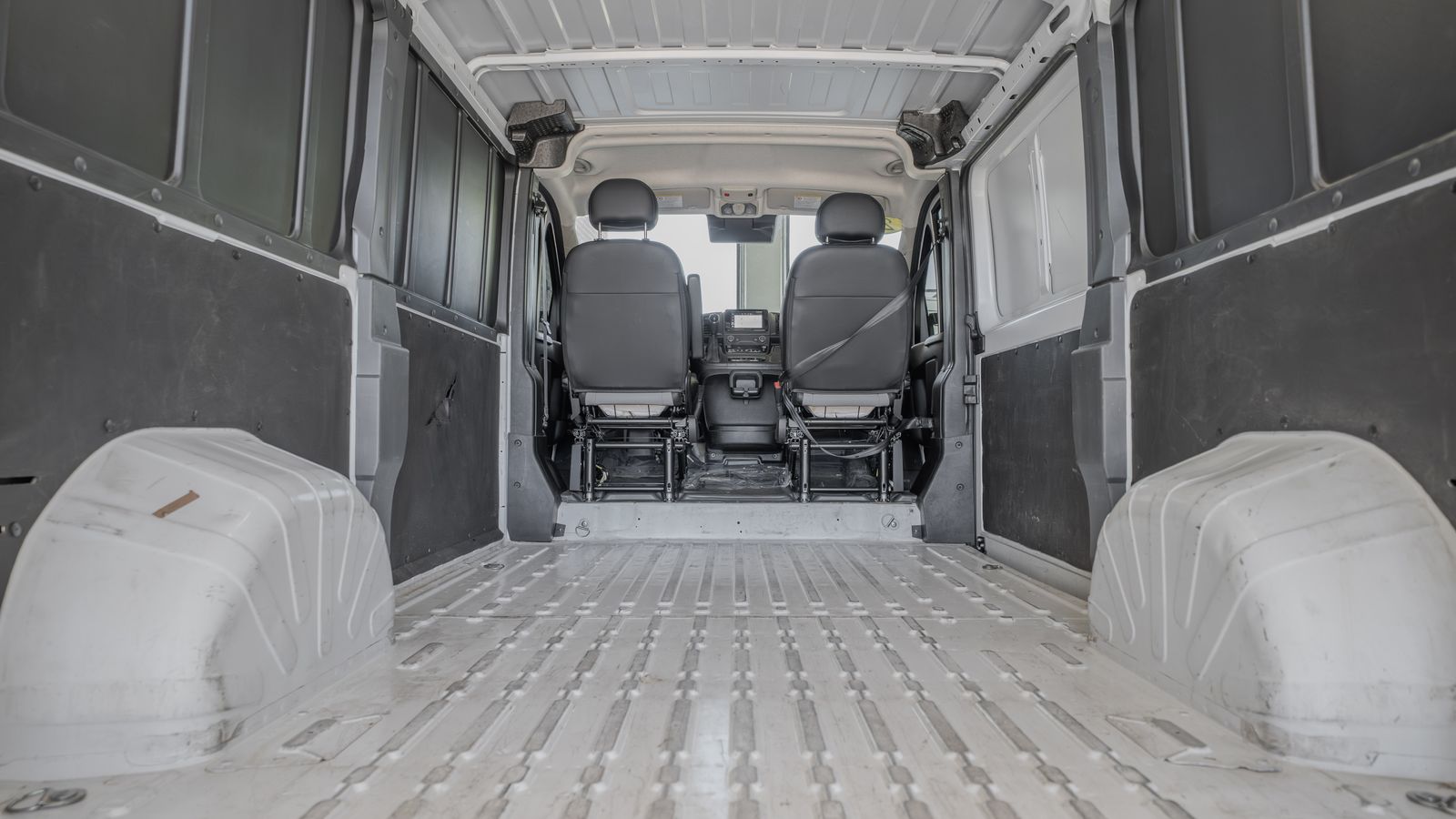 2025 Ram ProMaster 2500 Base — full photo 33 of 33