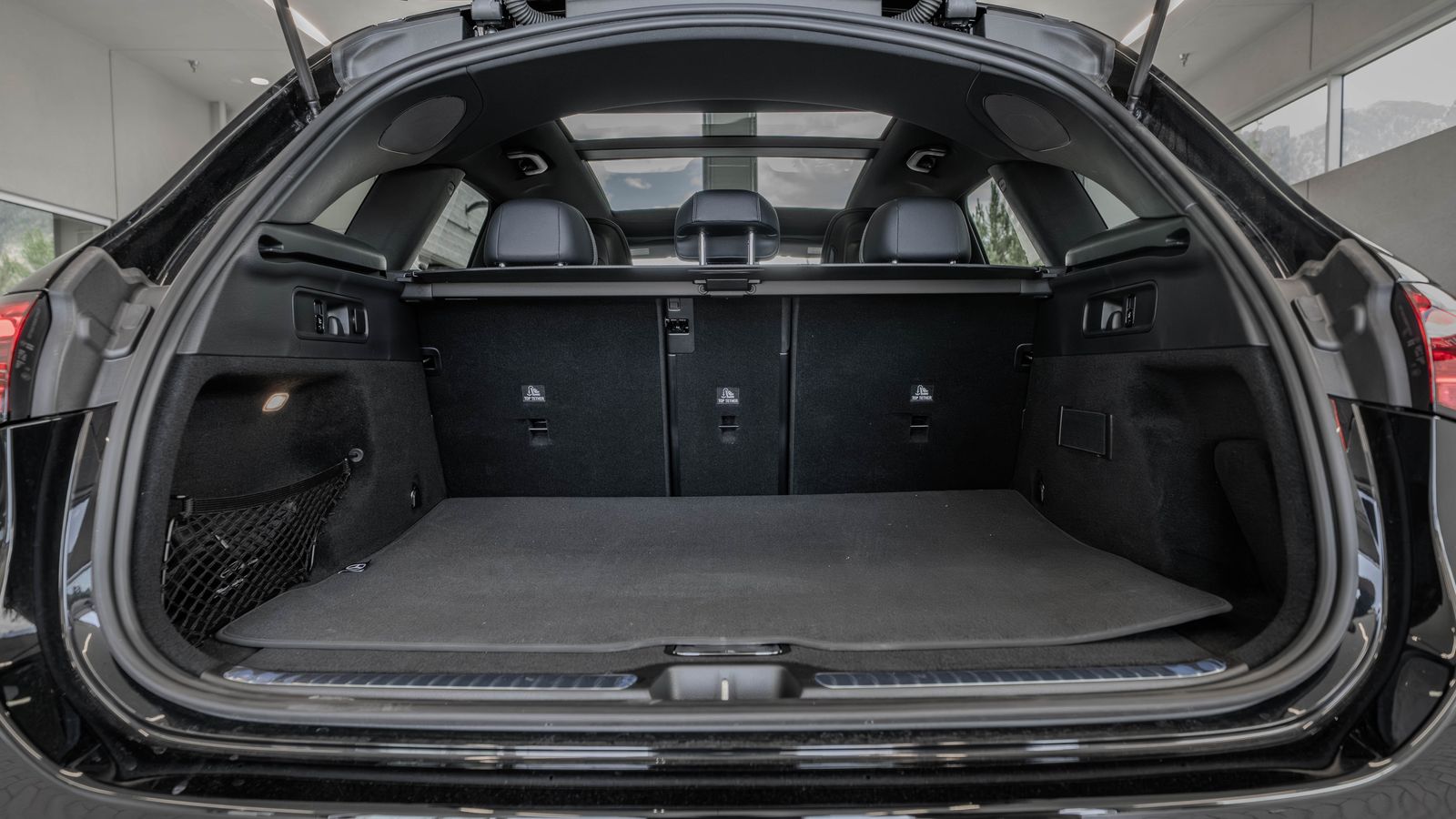 2026 Mercedes-Benz GLC GLC 300 — foto completa 34 de 35