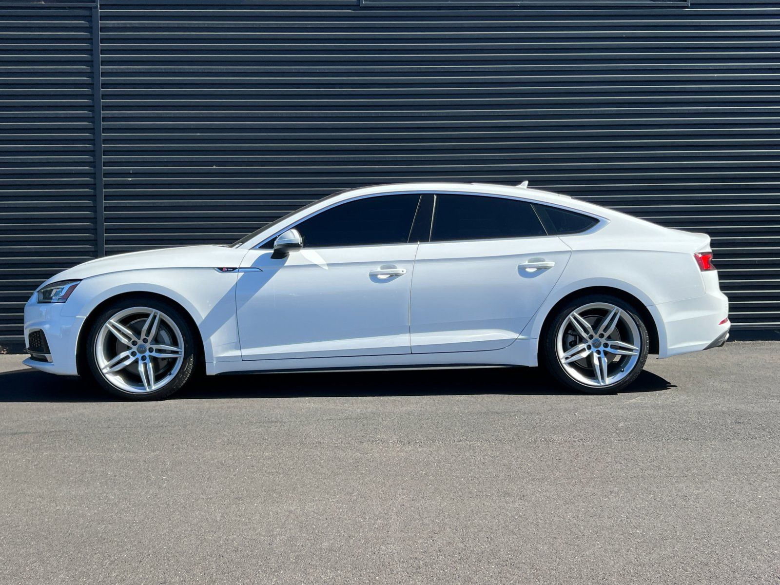 2018 Audi A5 2.0T Premium Plus — full photo 2 of 28