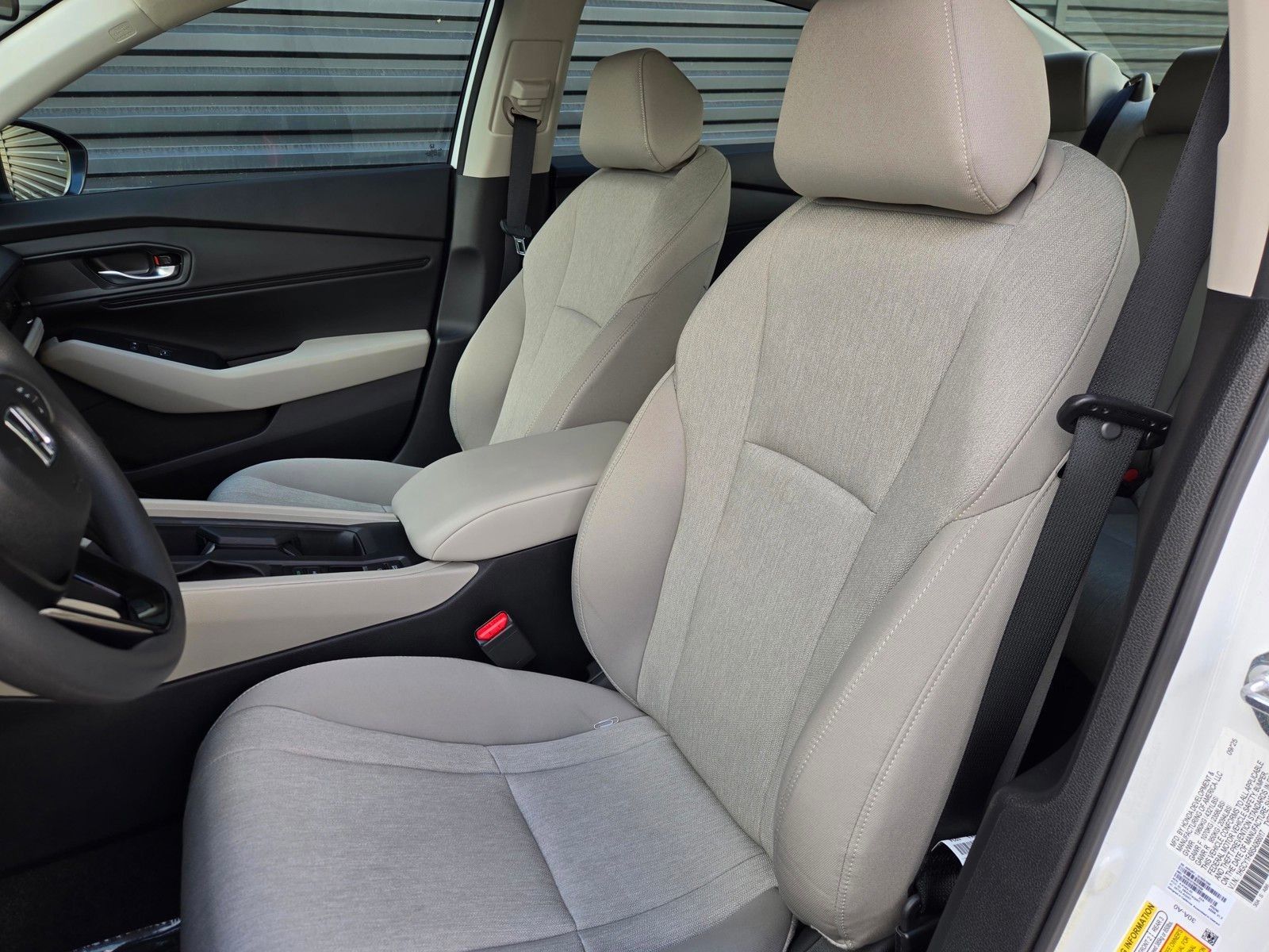 2025 Honda Accord SE — foto completa 20 de 28