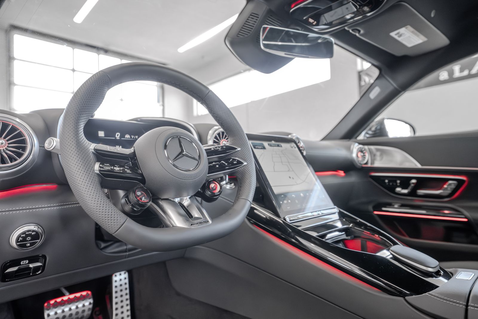 2025 Mercedes-Benz AMG® GT 63 Base — full photo 7 of 32