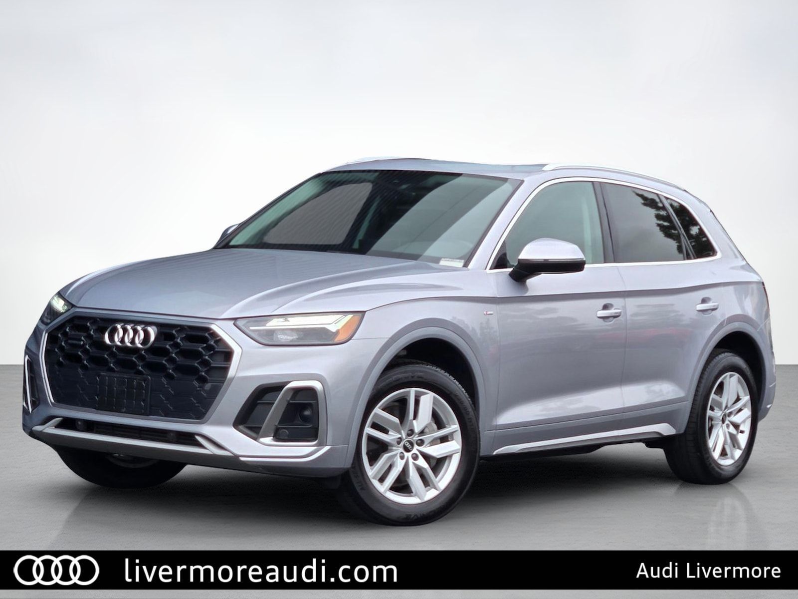 2023 Audi Q5 45 S line Premium — full photo 1 of 45