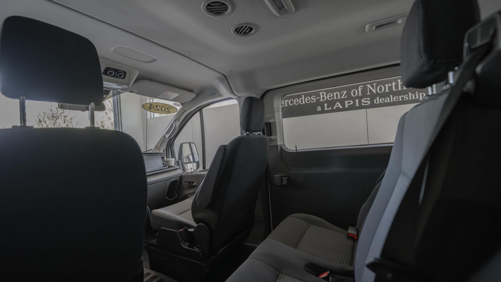 2024 Ford Transit-350 XLT — foto completa 28 de 34