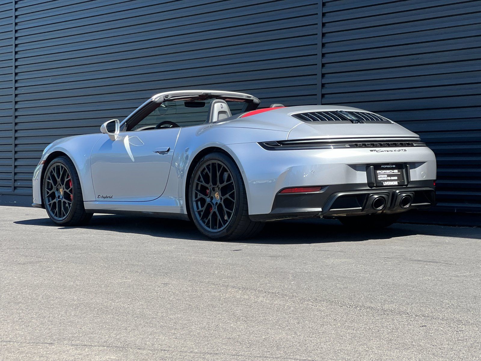 2025 Porsche 911 Carrera 4 GTS — foto completa 4 de 30