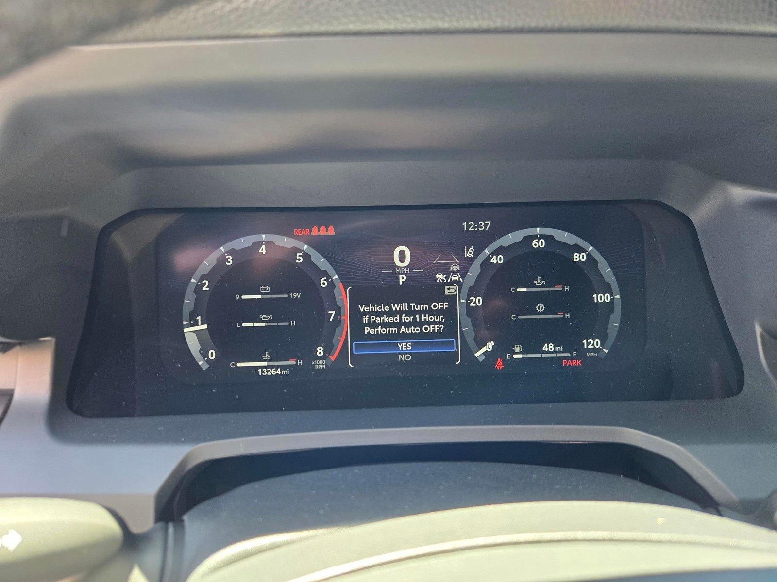 2025 Toyota Tacoma TRD Sport — foto completa 24 de 28
