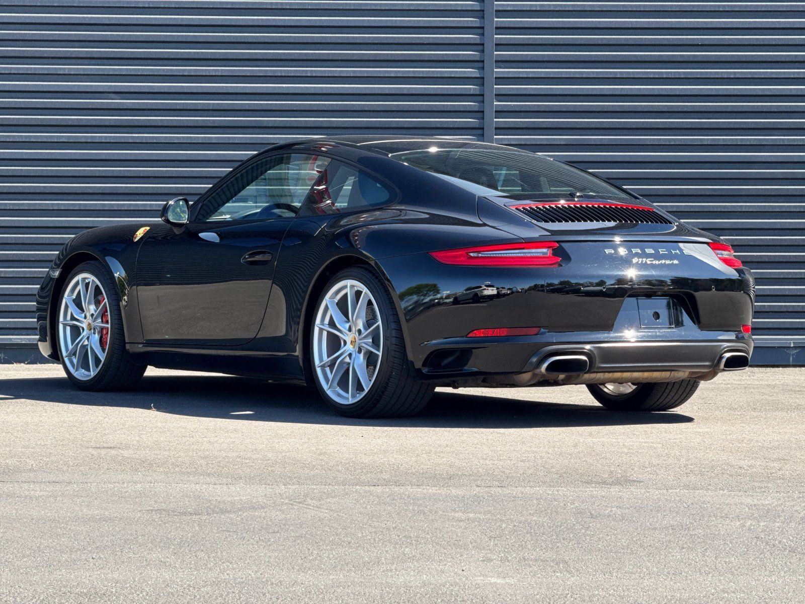 2017 Porsche 911 Carrera — full photo 3 of 28