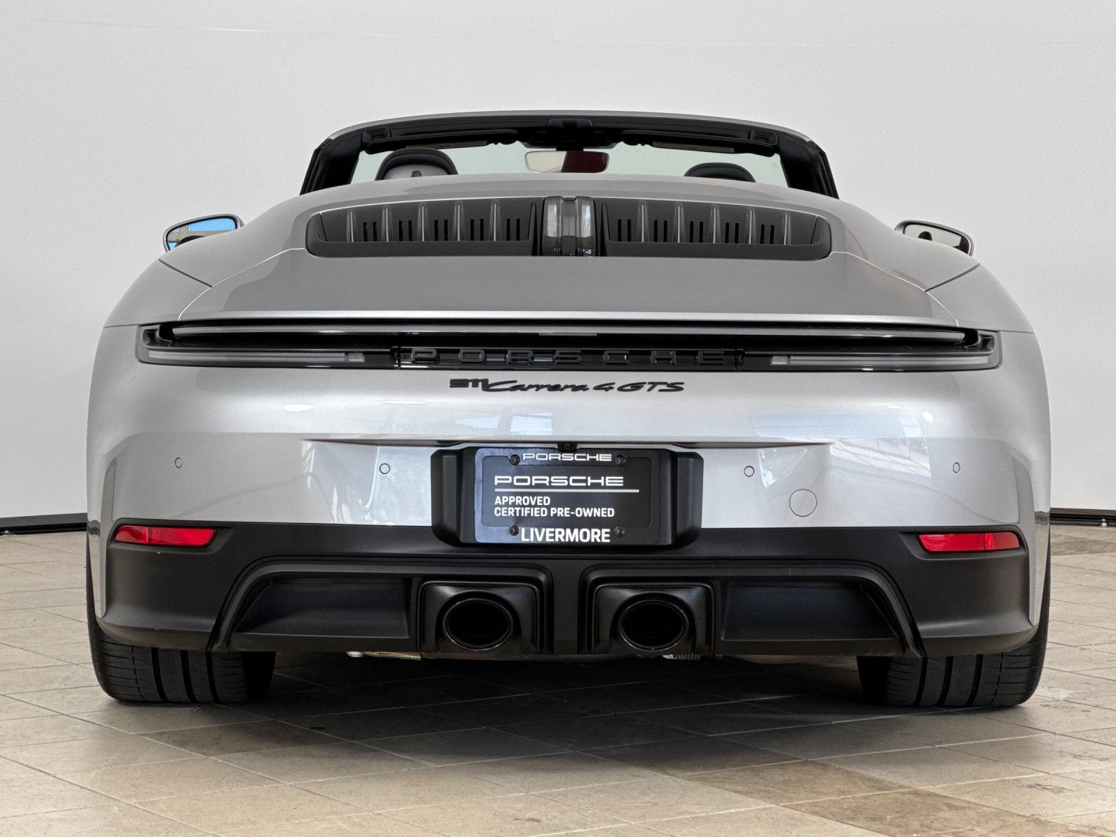 2025 Porsche 911 Carrera 4 GTS — full photo 7 of 28